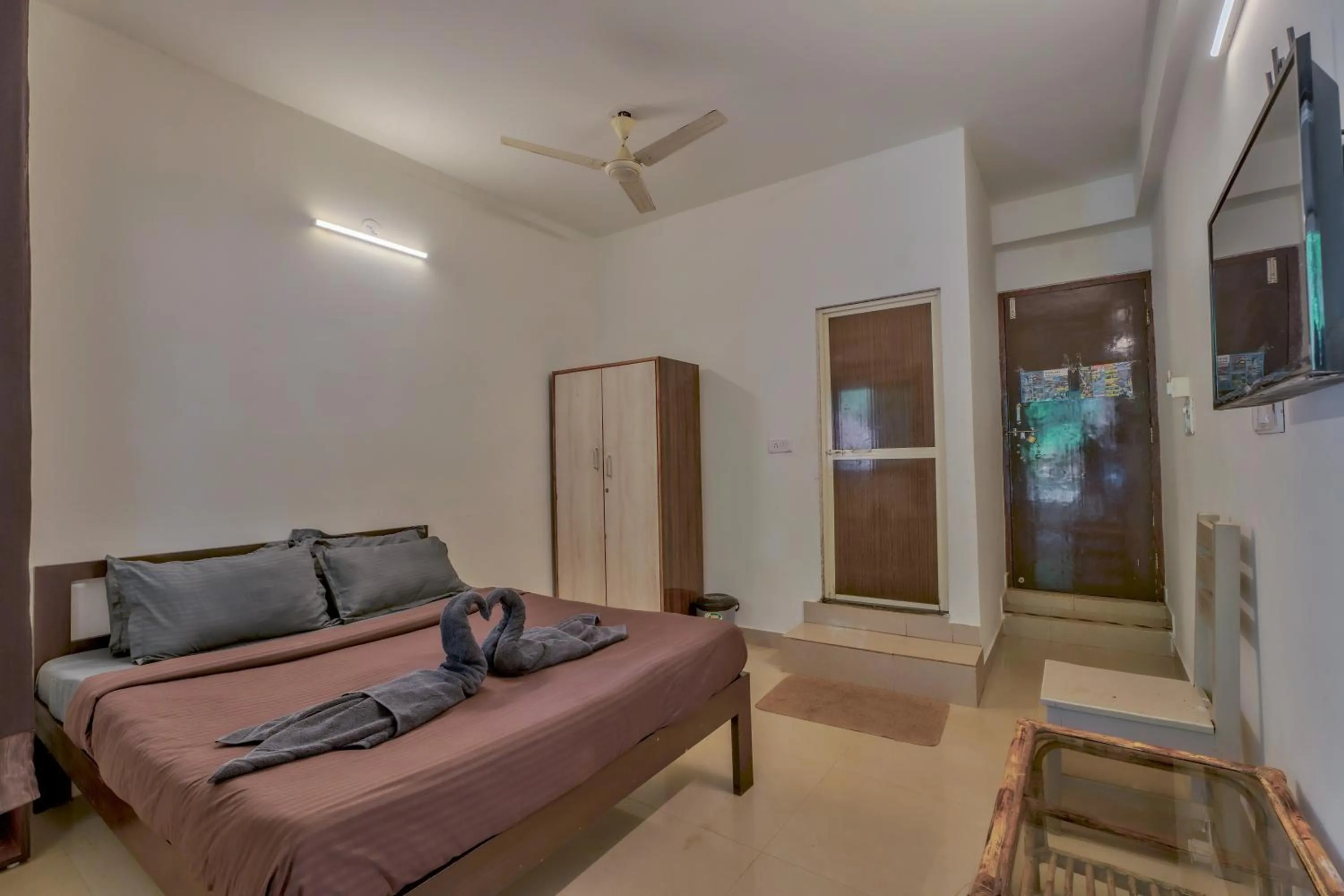 Bed in Rosa Bella Resort-TBV