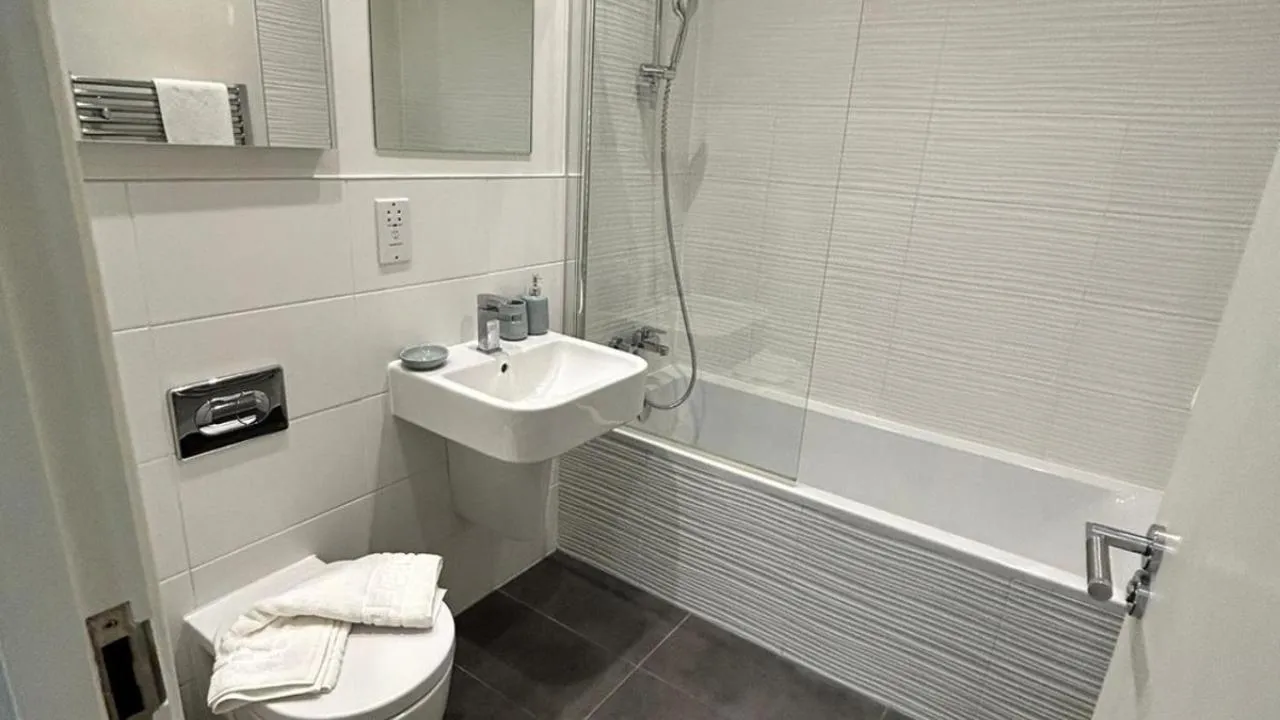 Other in Luxury 1-Bed Town Centre Platform South Stevenage