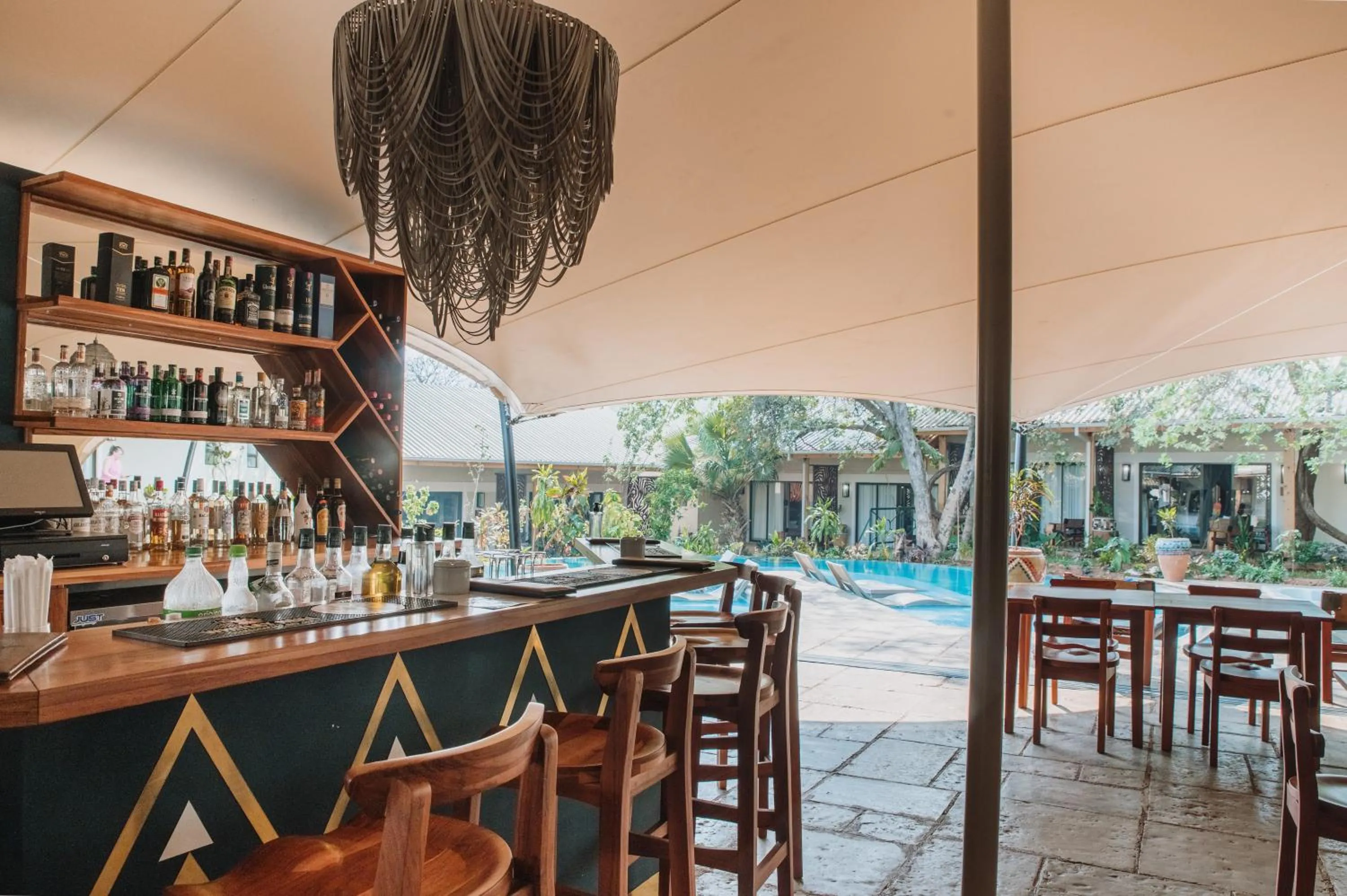 Restaurant/places to eat in Shongwe Oasis