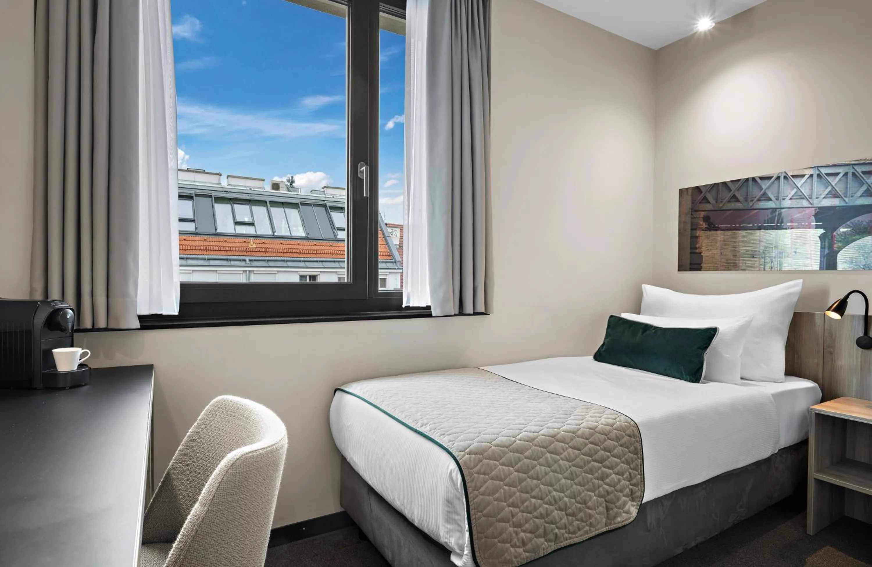 Photo of the whole room, Bed in Leonardo Hotel Vienna City West