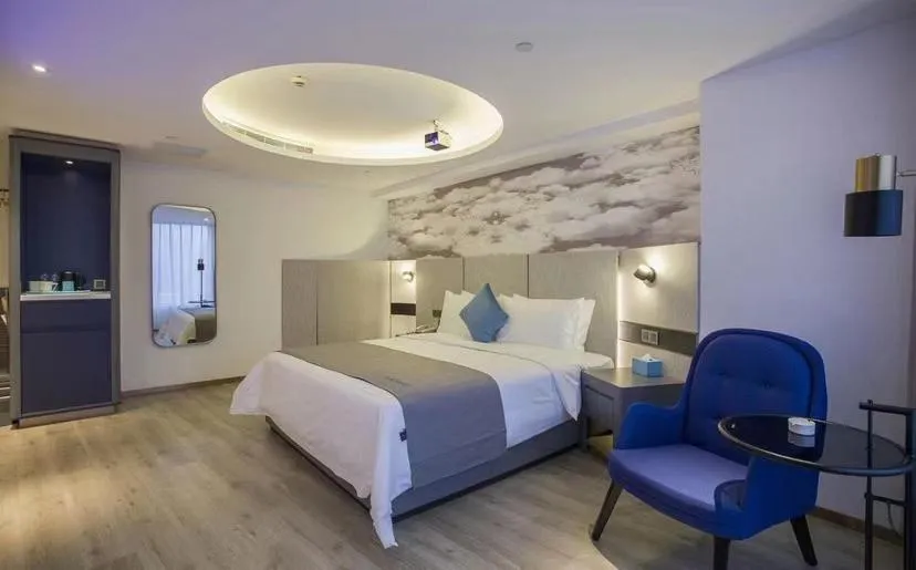 Bed in LanOu Hotel Zhenjiang Runzhou District Railway Station