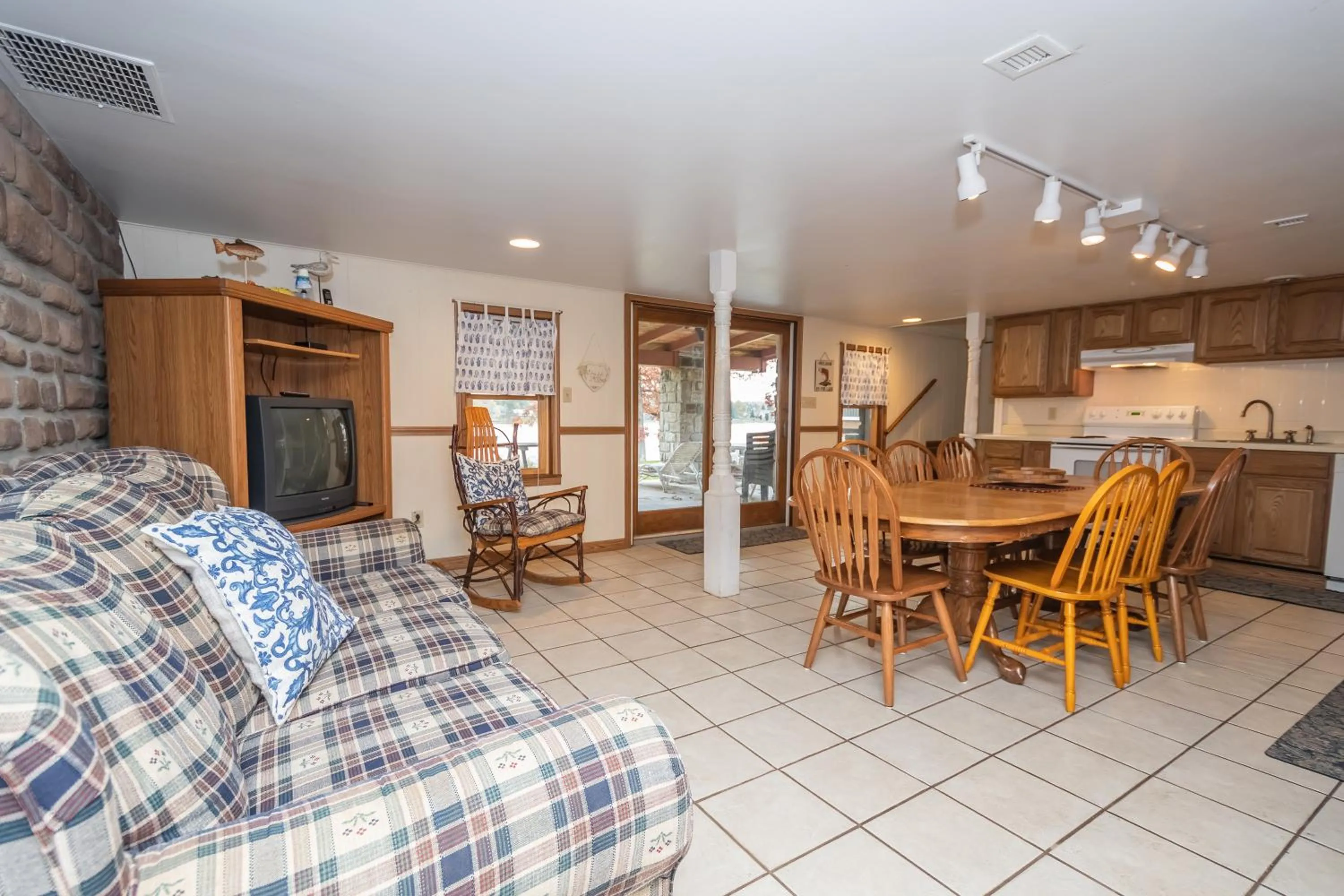 Property building in Waters Edge