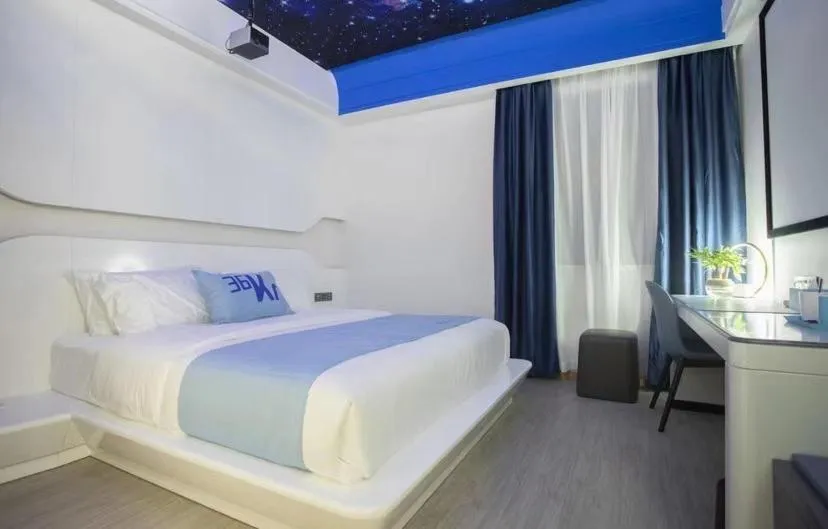 LanOu Hotel Jingzhou East Gate of Ancient City Wanda Plaza