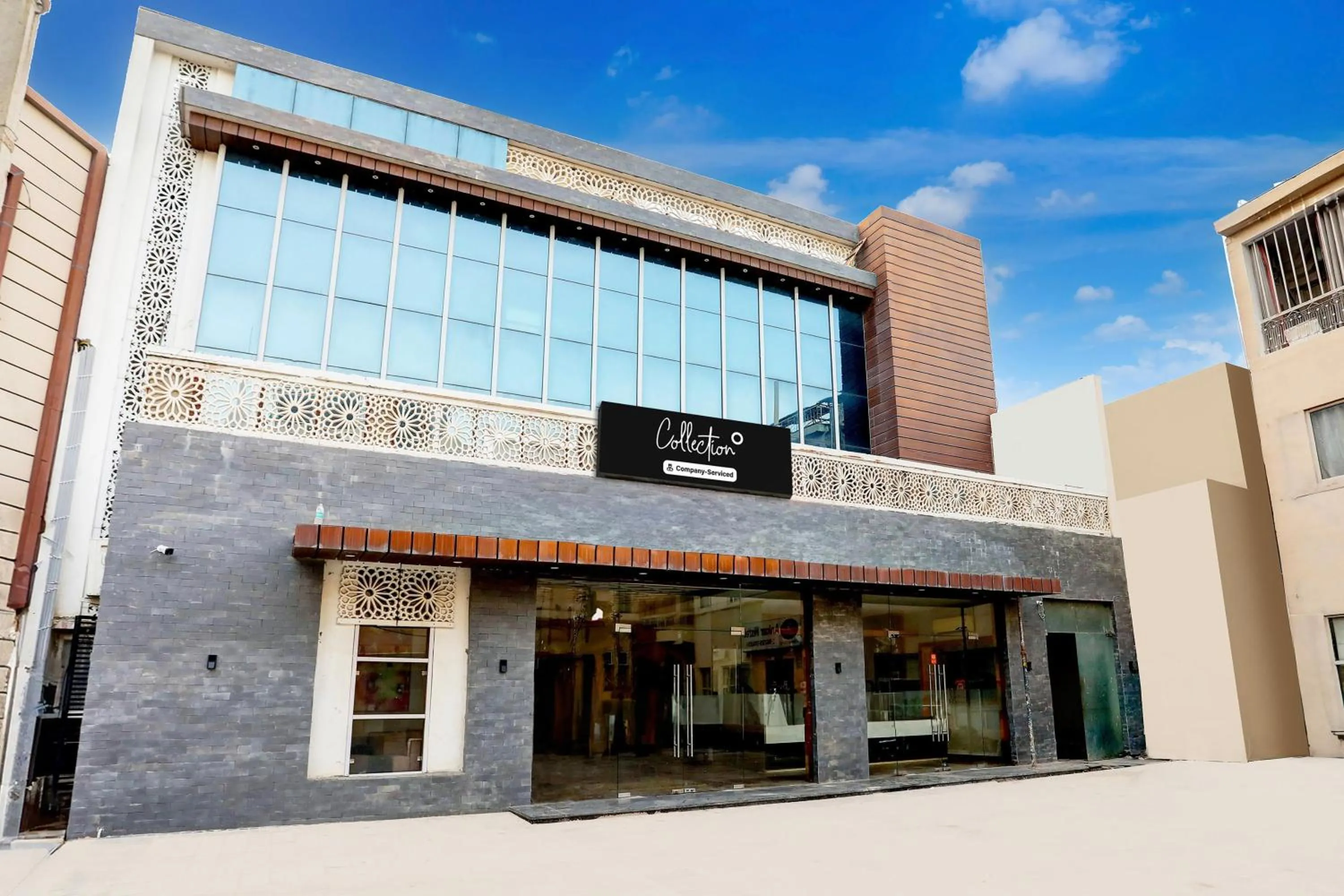 Facade/entrance in Super Collection O Alwar formerly Hotel Ashoka