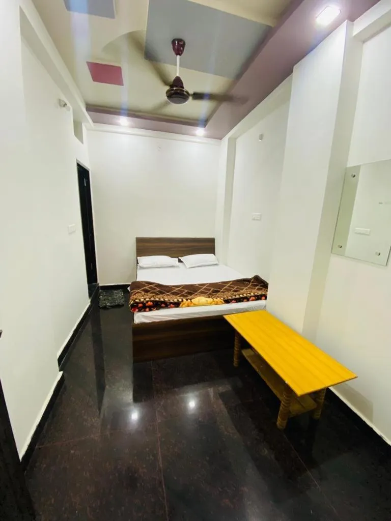 Bed in Hotel Arsh Palace