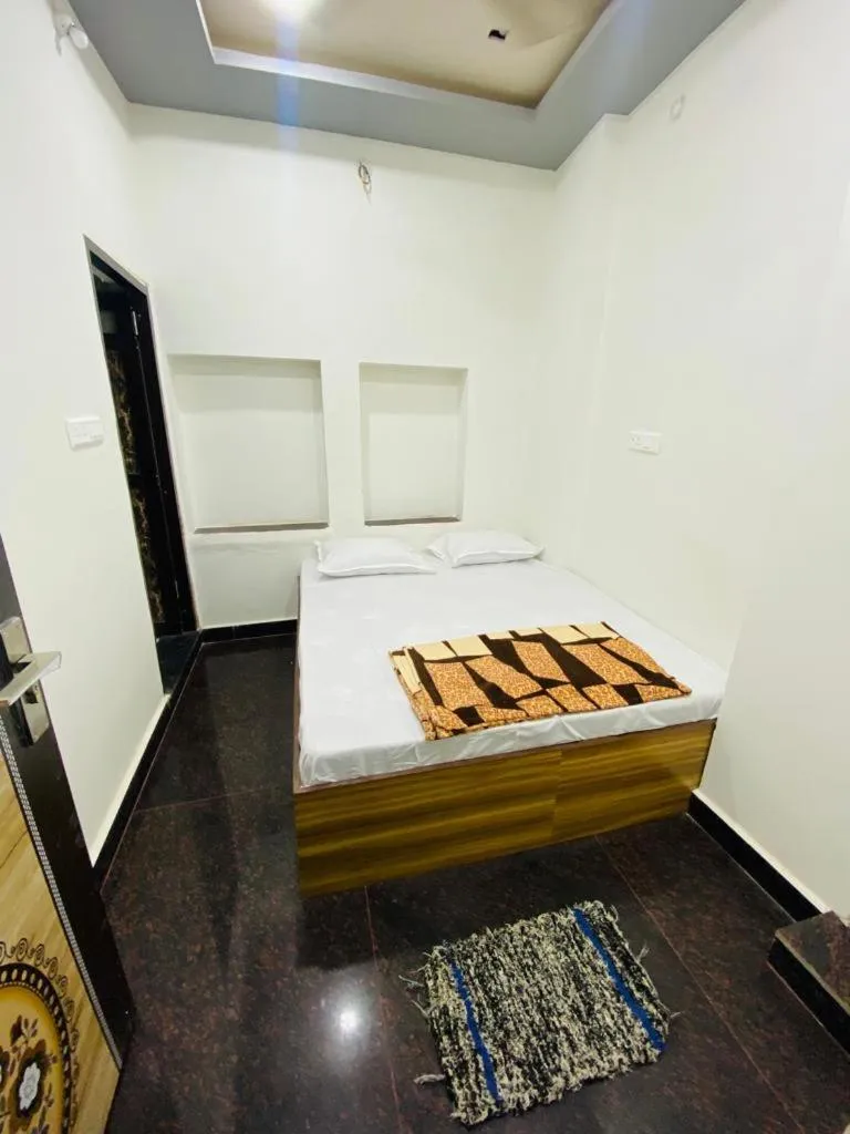 Bed in Hotel Arsh Palace