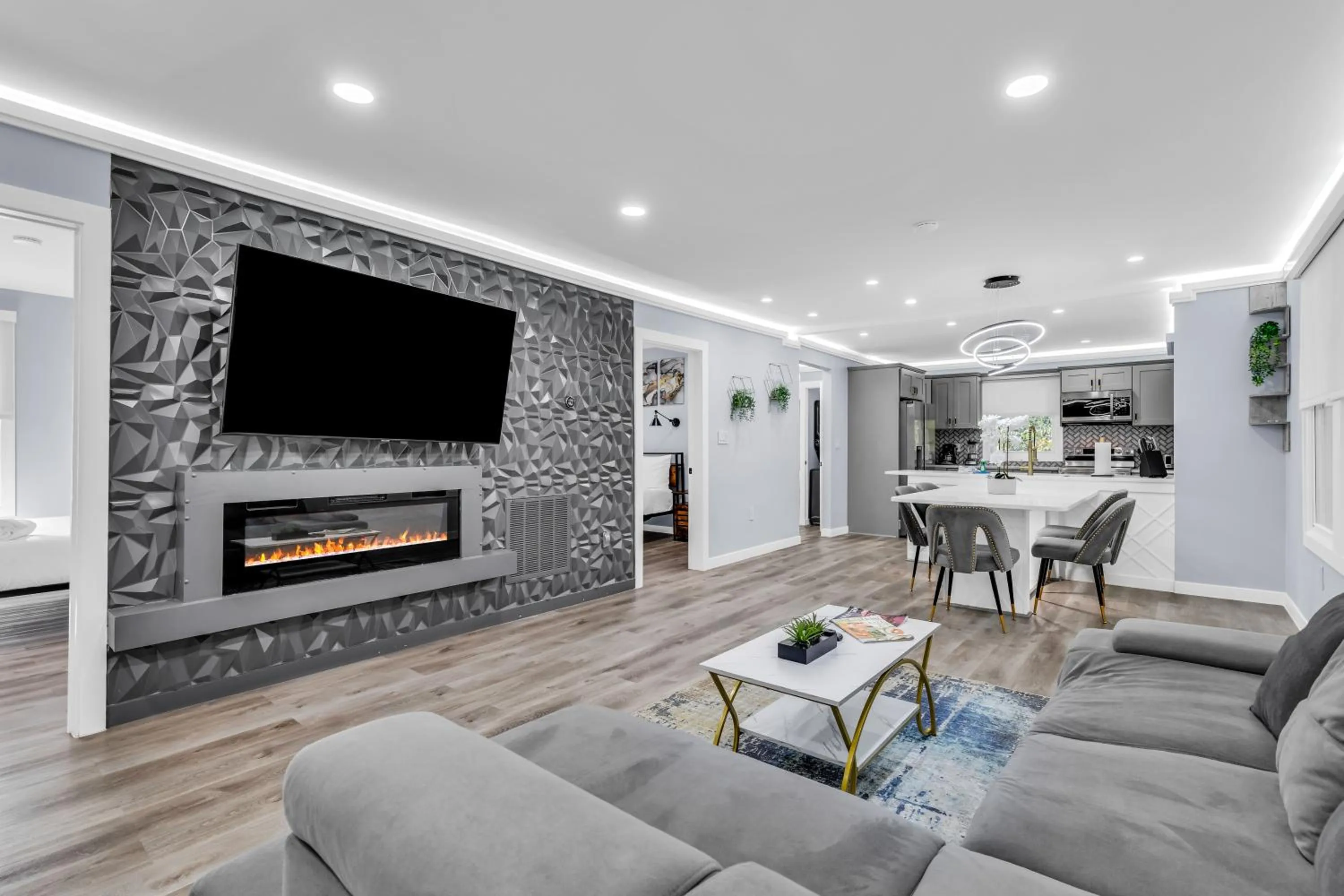 Living room in Luxury 3BR House in Charlotte