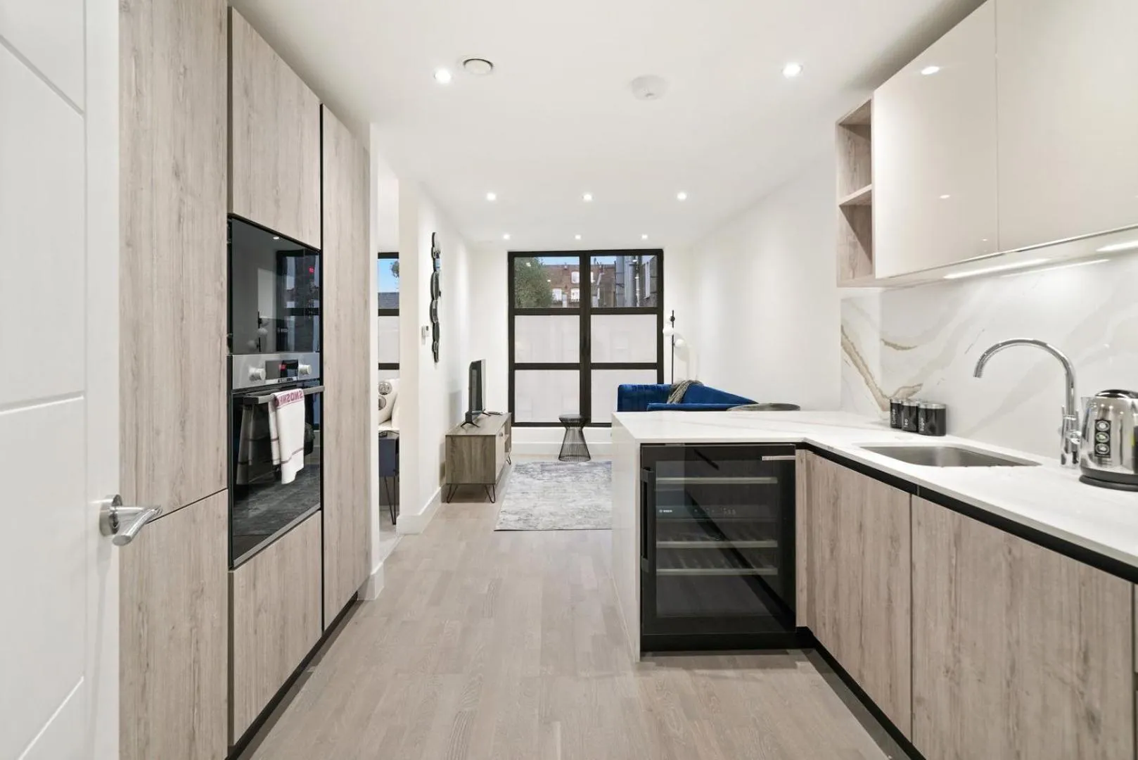 Executive 1 & 2 Bed Apartments in heart of London FREE WIFI by City Stay Aparts London