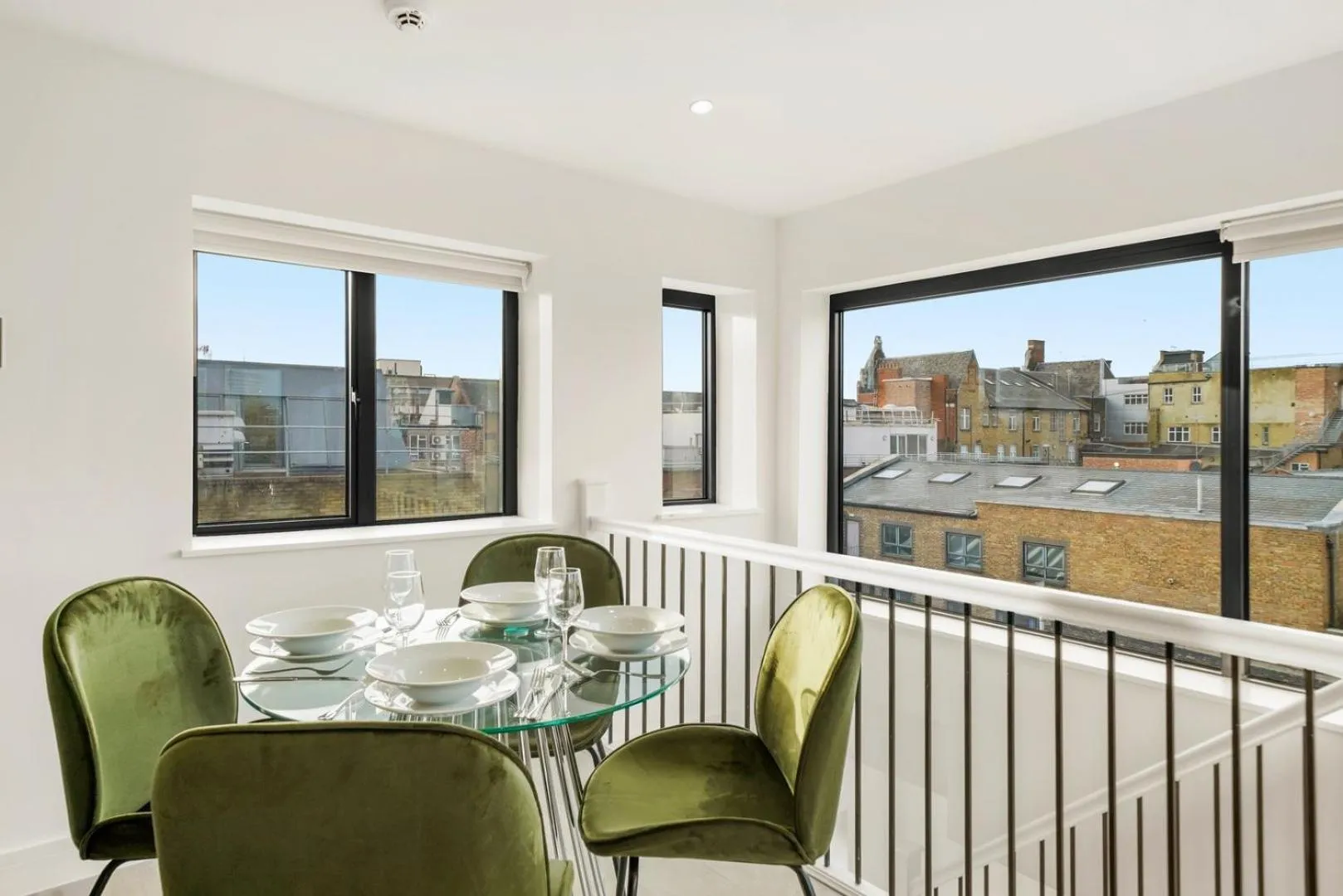 Executive 1 & 2 Bed Apartments in heart of London FREE WIFI by City Stay Aparts London