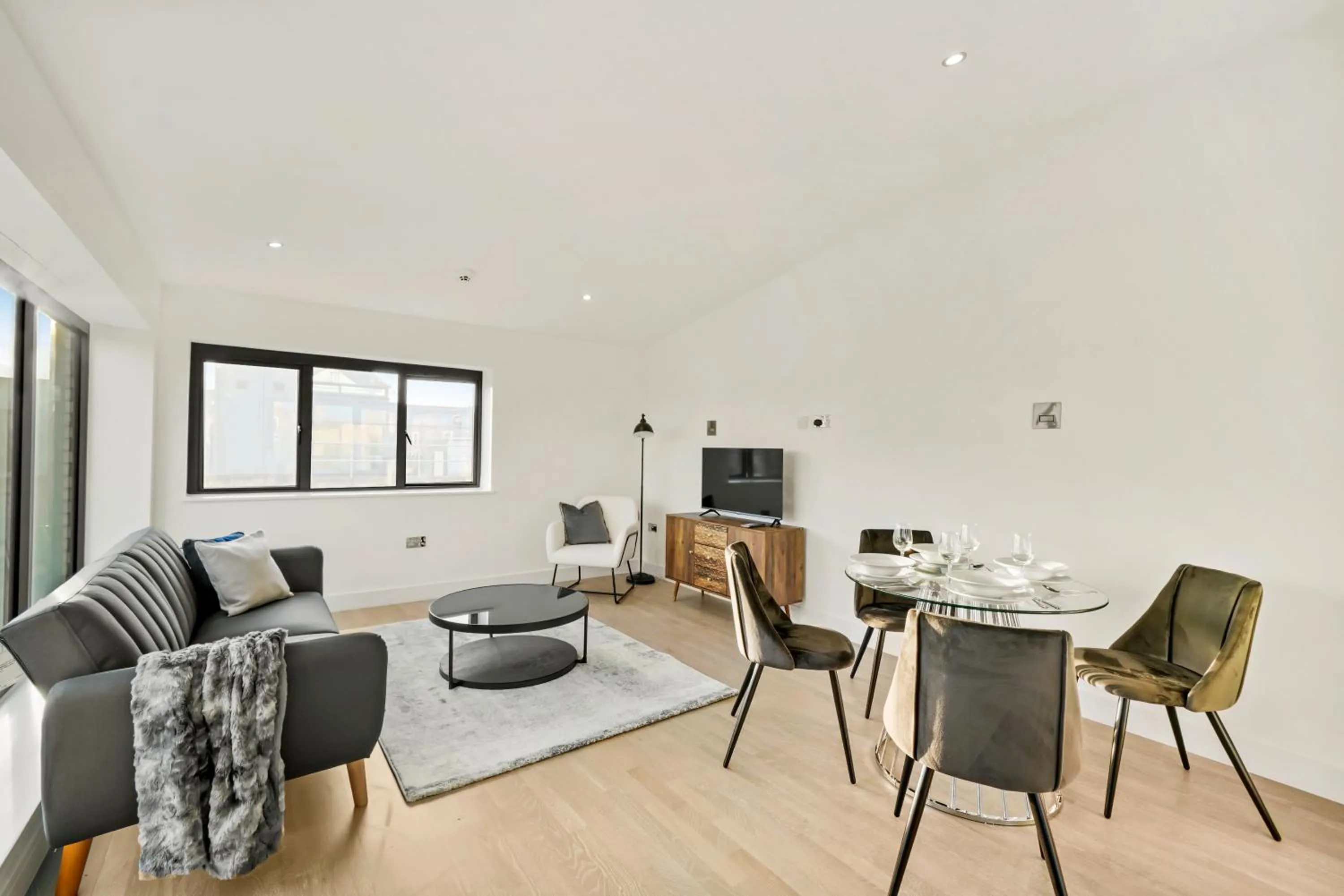 Living room in Executive 1 & 2 Bed Apartments in heart of London FREE WIFI by City Stay Aparts London