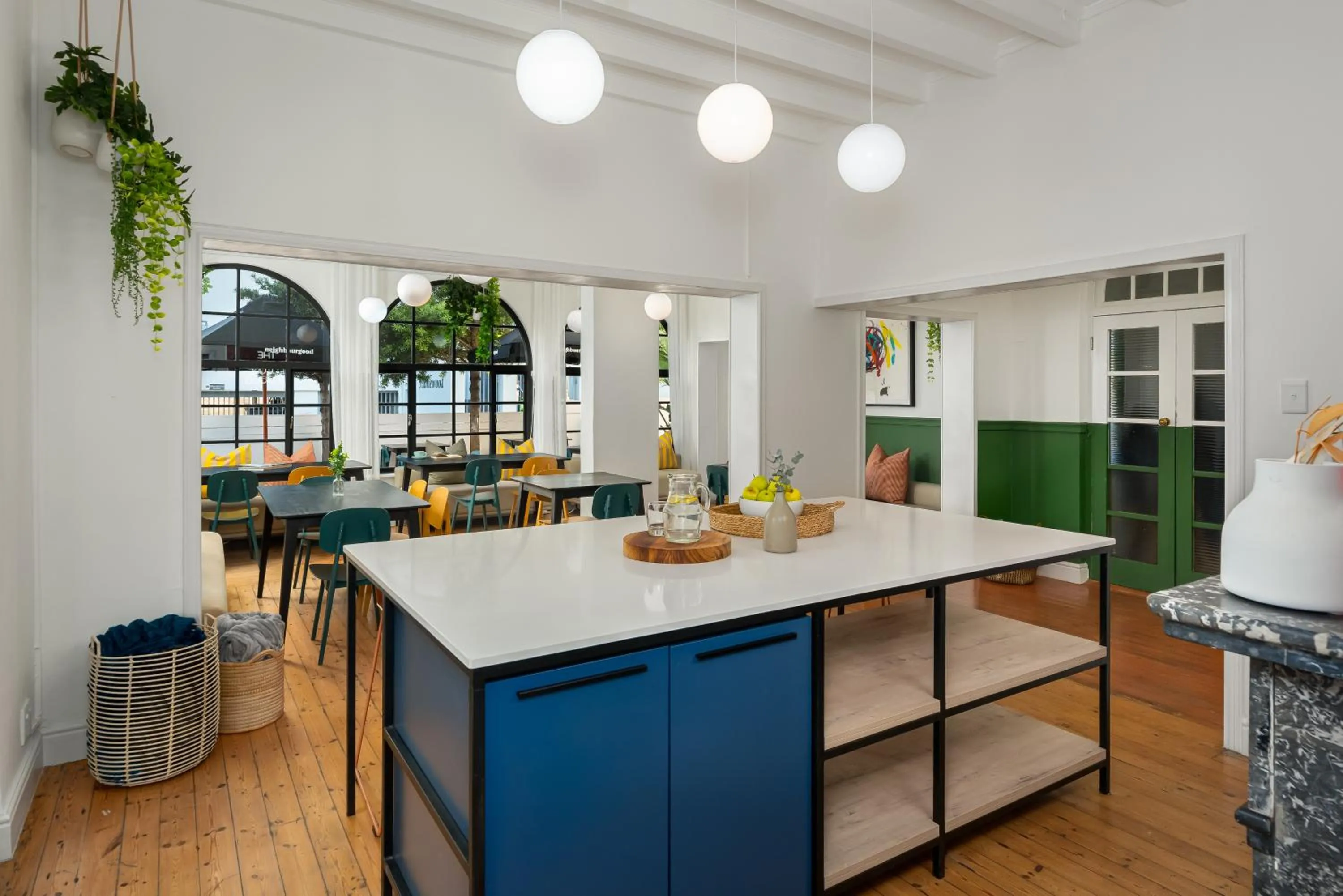 Communal lounge/ TV room in Neighbourgood Hill