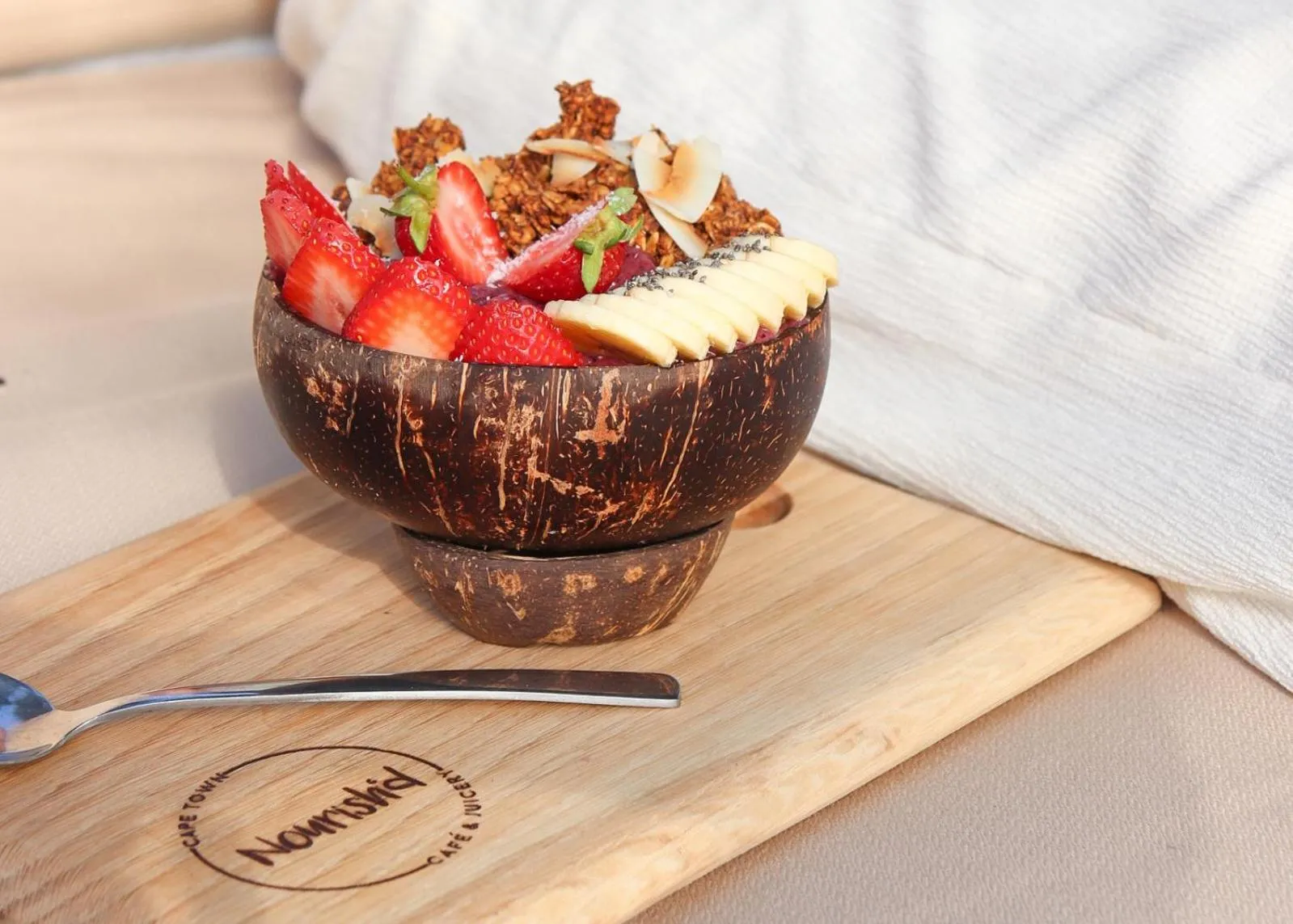 Restaurant/places to eat in Neighbourgood Hill