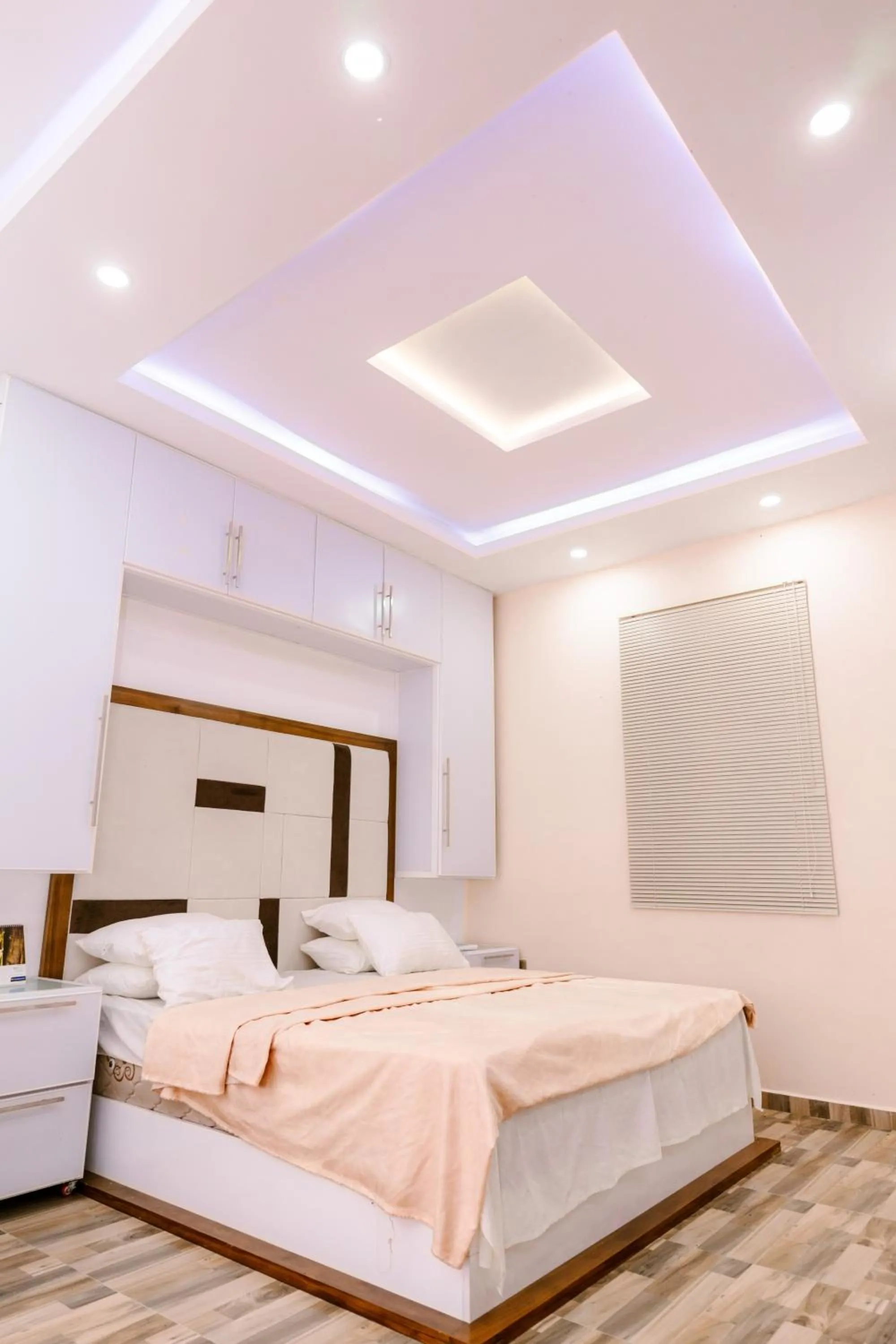 Bed in Savenndra Resorts