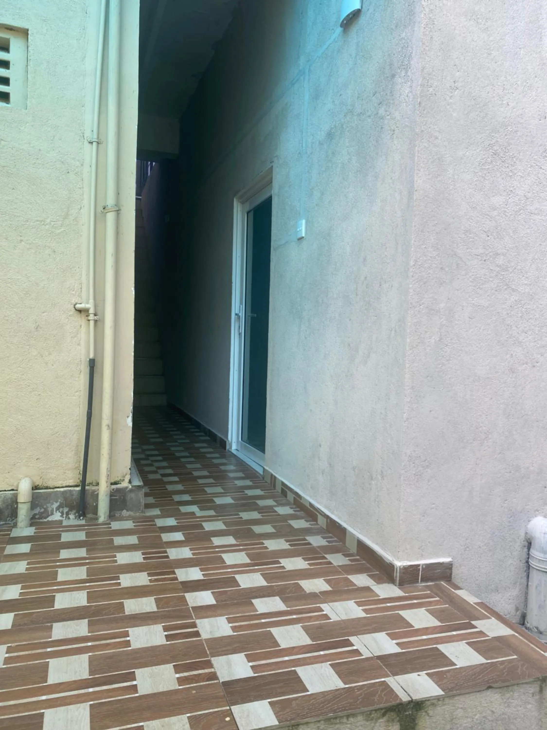 Property building in Savenndra Resorts