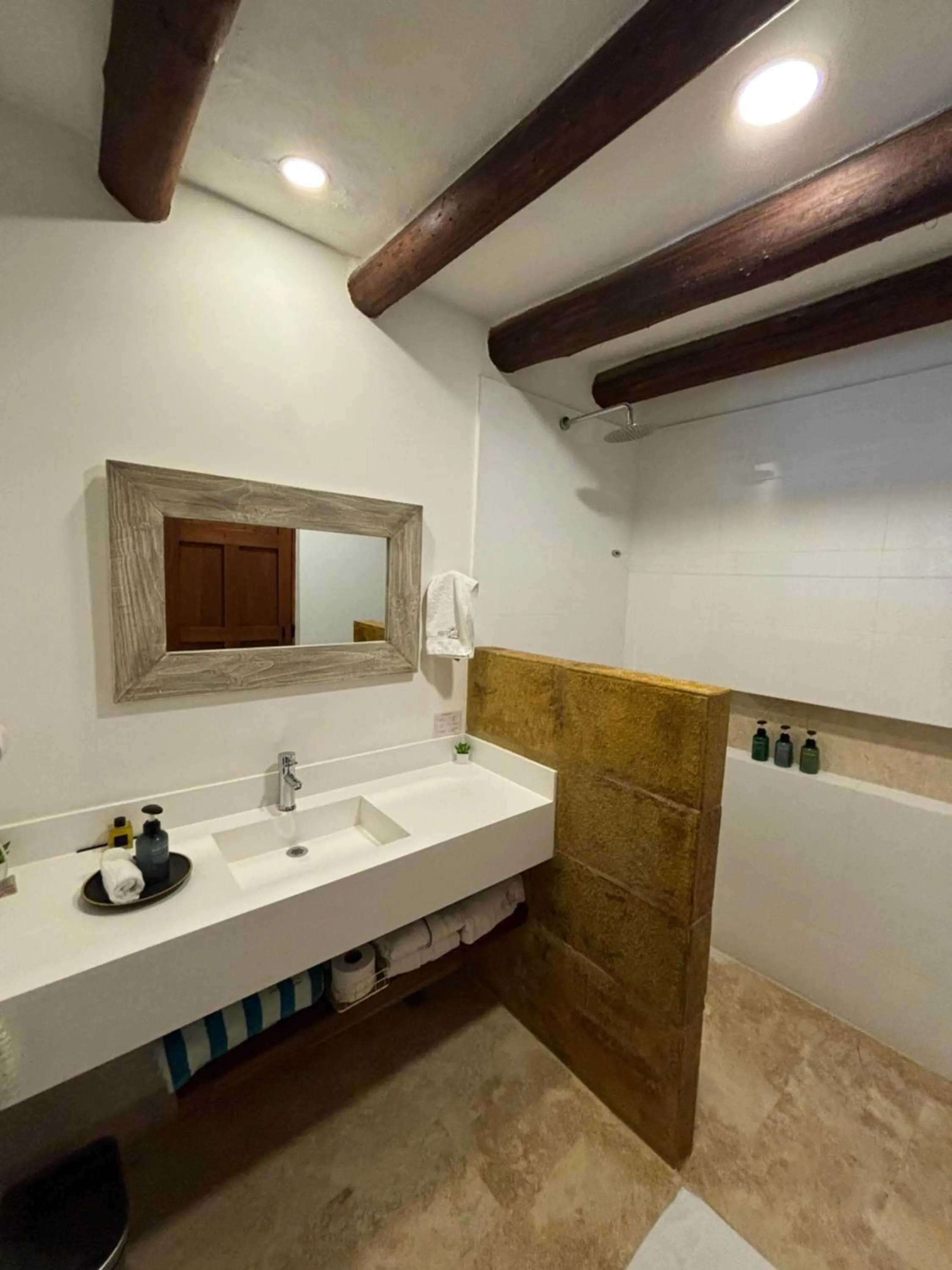 Standard Triple Room in Santa Sofia Casa Boutique