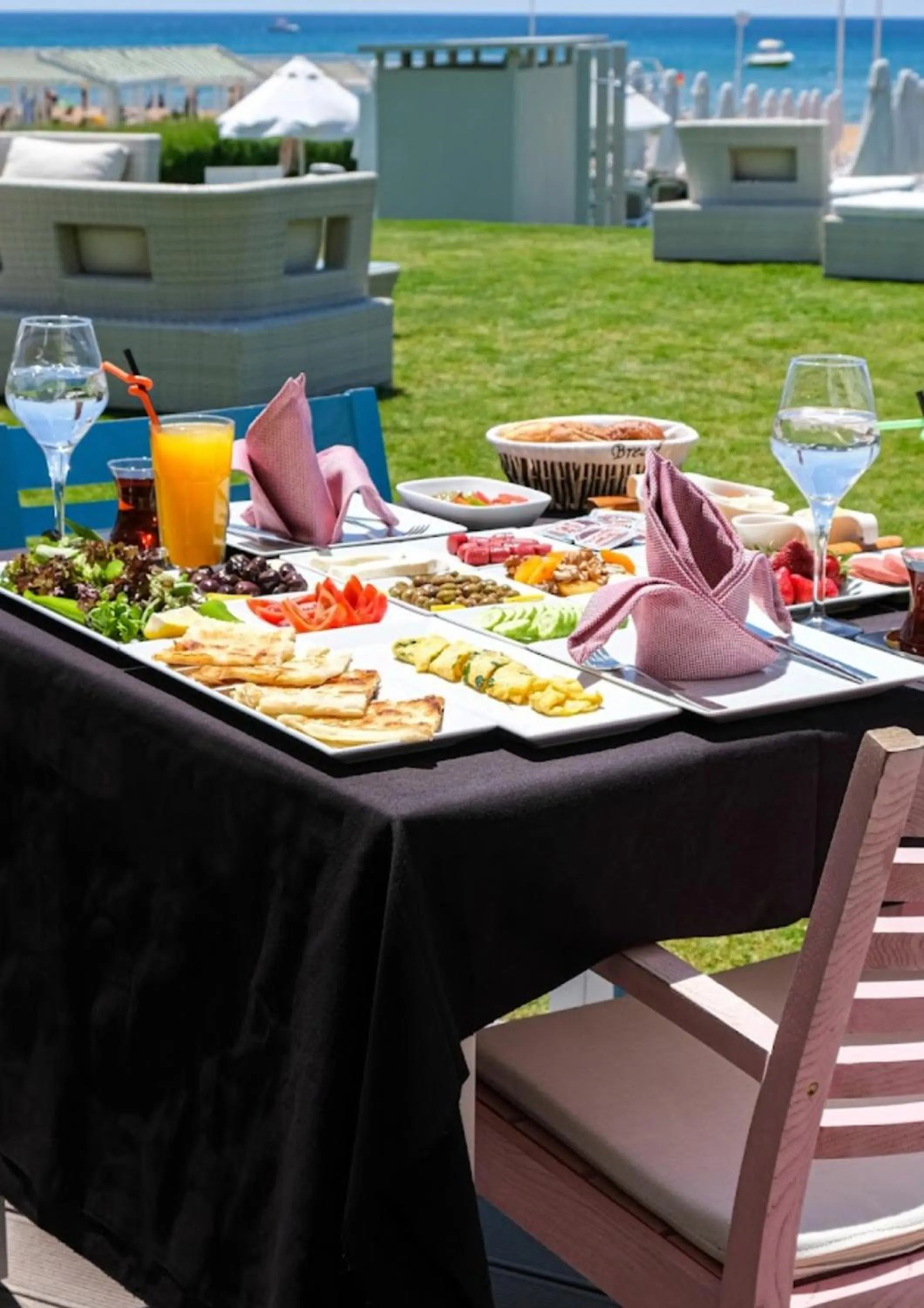 Restaurant/places to eat in Ramses Resort & Spa Hotel