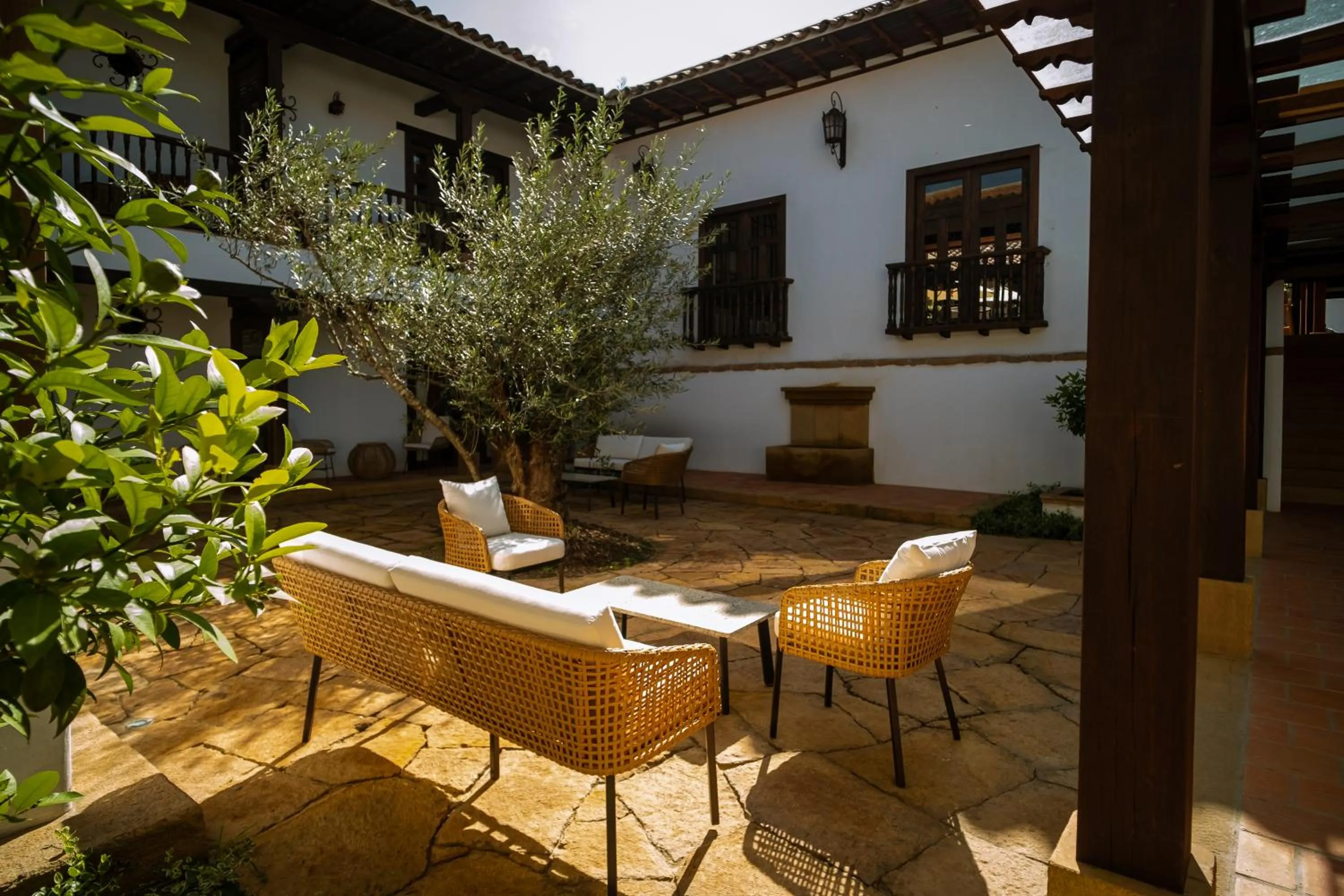 Patio in Hotel Casa Alcestre