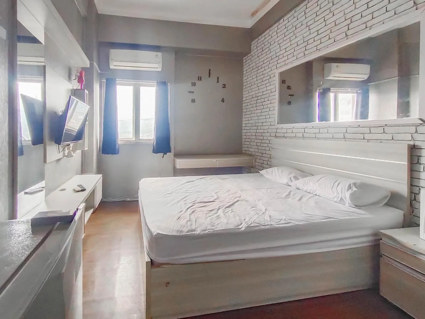 Bedroom, Bed in RedLiving Apartemen The Suites Metro - King Property Tower C