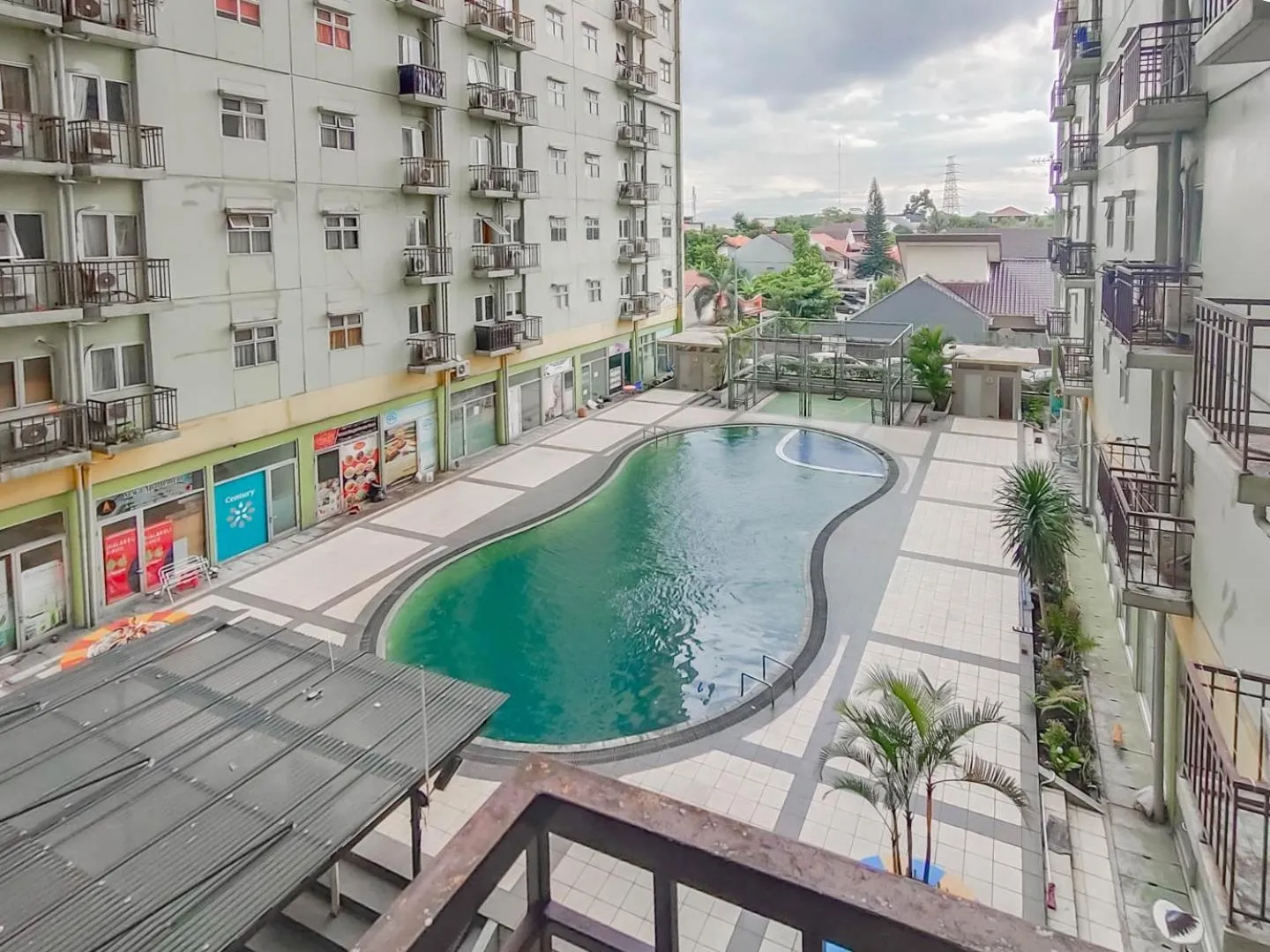 Property building in RedLiving Apartemen The Suites Metro - King Property Tower C