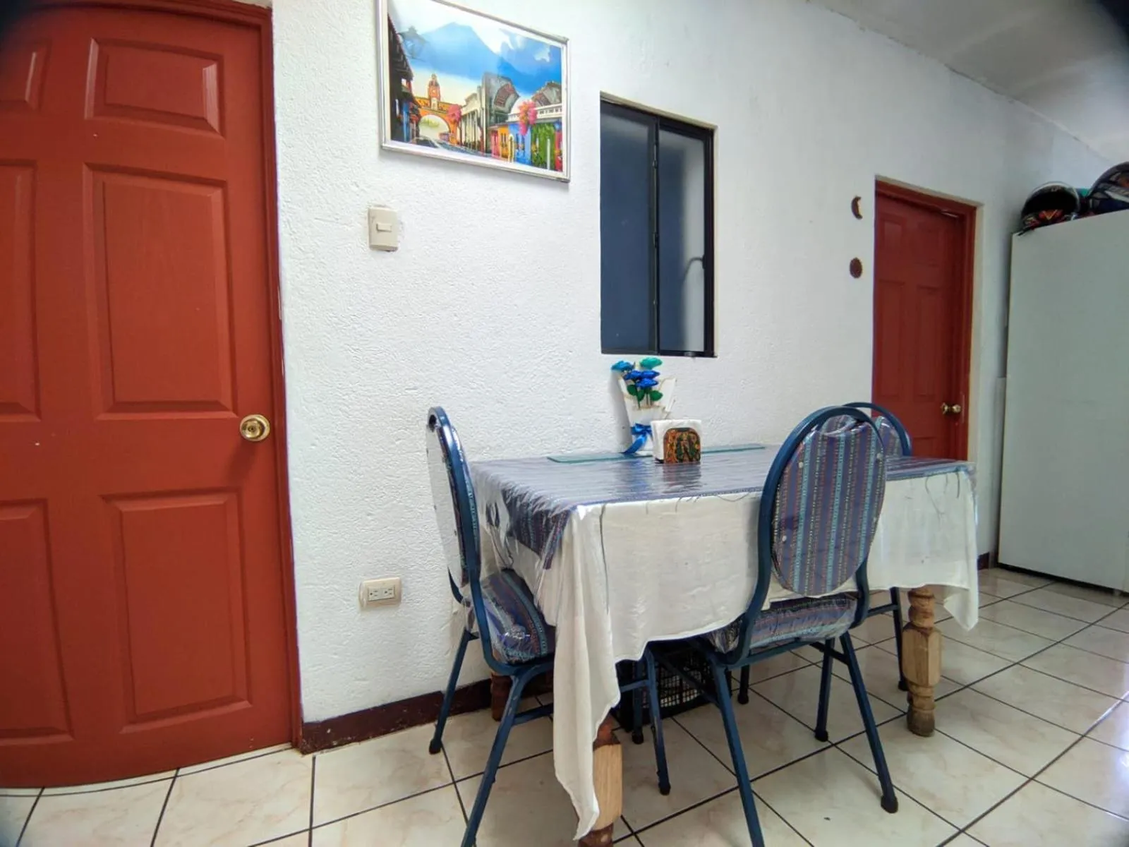 Restaurant/places to eat in Hotel Bluehouse