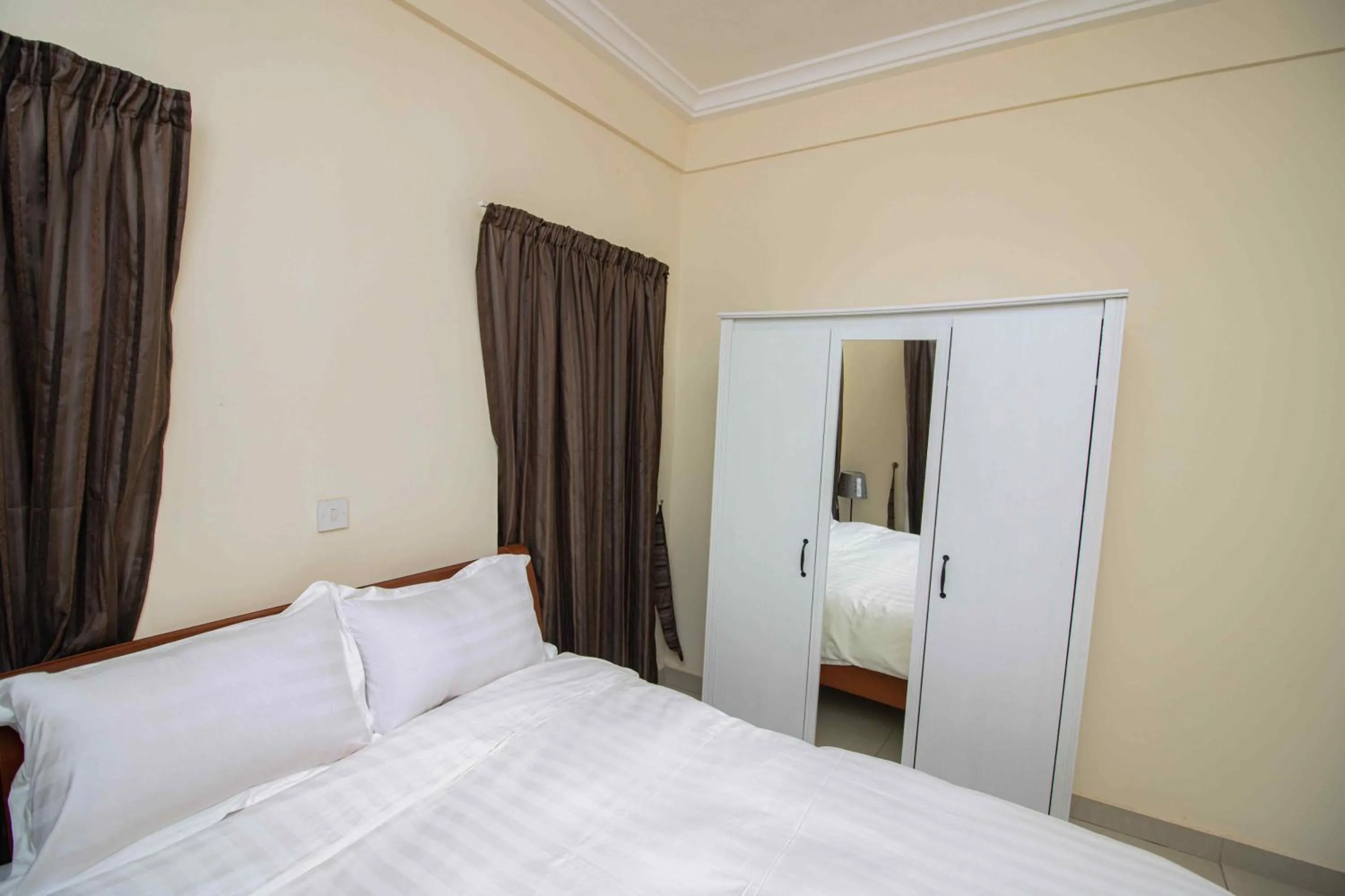 Bed in Brown Hills Residences