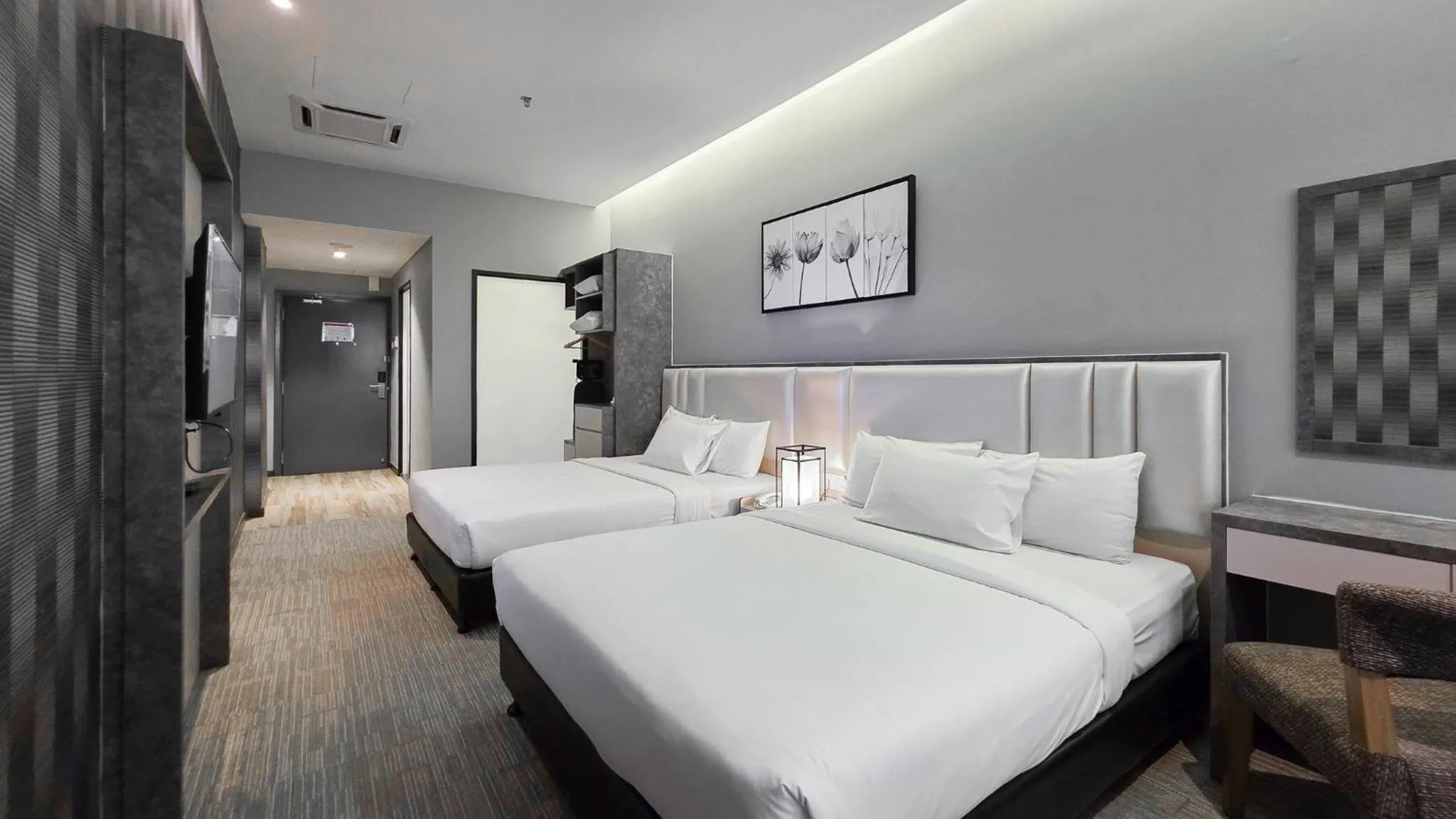 Bedroom, Bed in Fives Hotel DNP