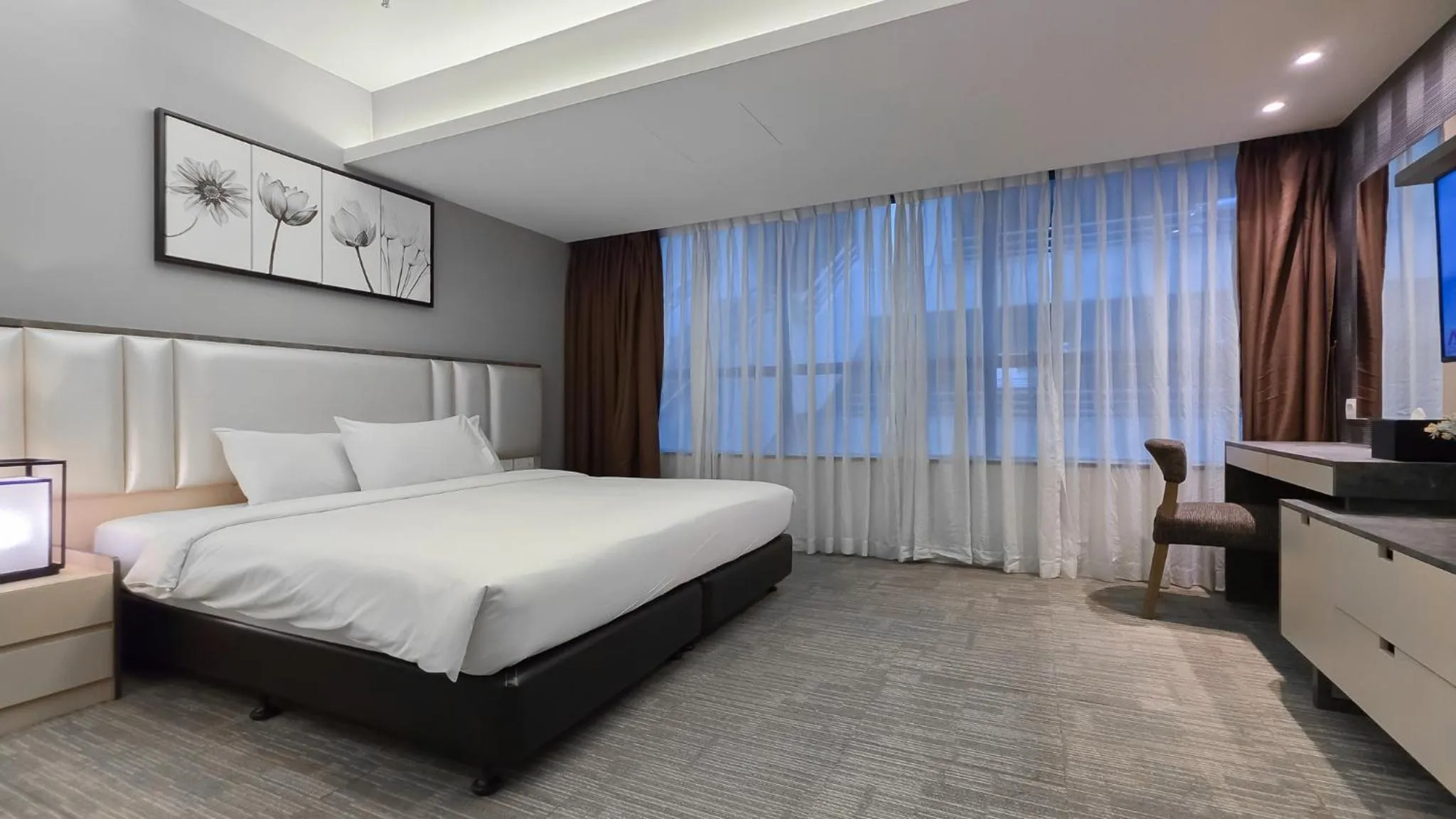 Bedroom, Bed in Fives Hotel DNP