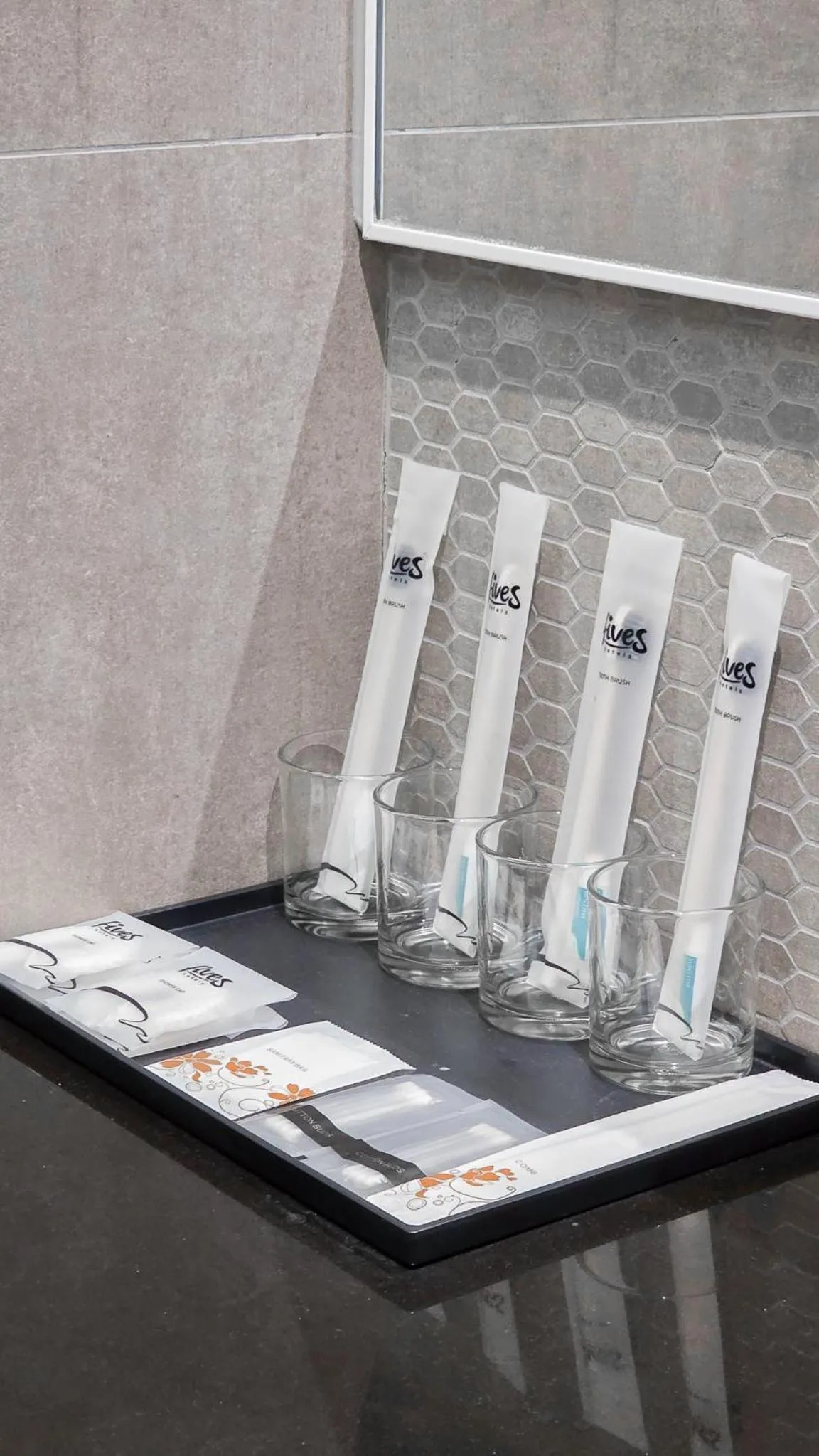 Shower in Fives Hotel DNP