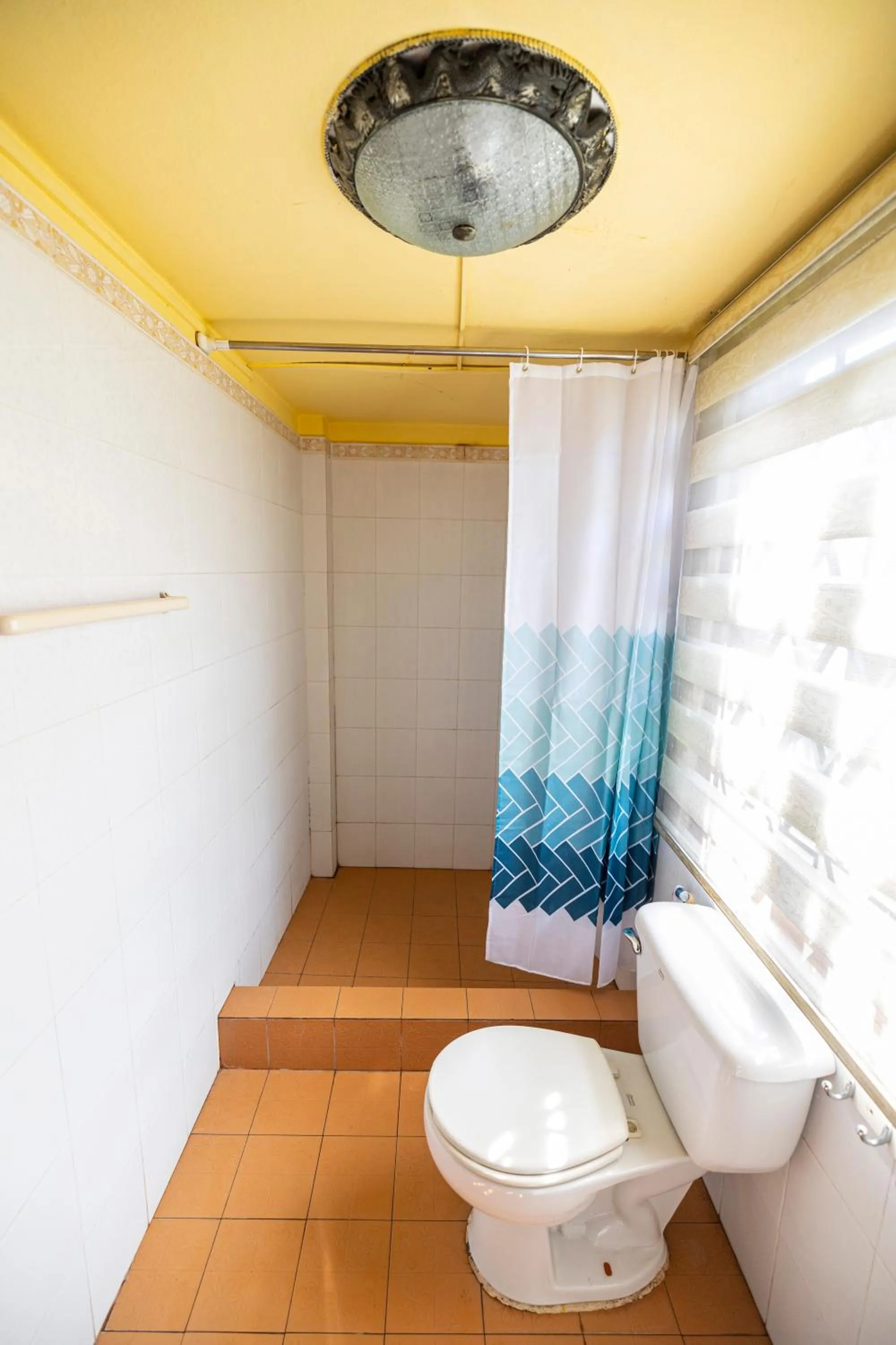 Toilet in Mekong Chidlatda Villa