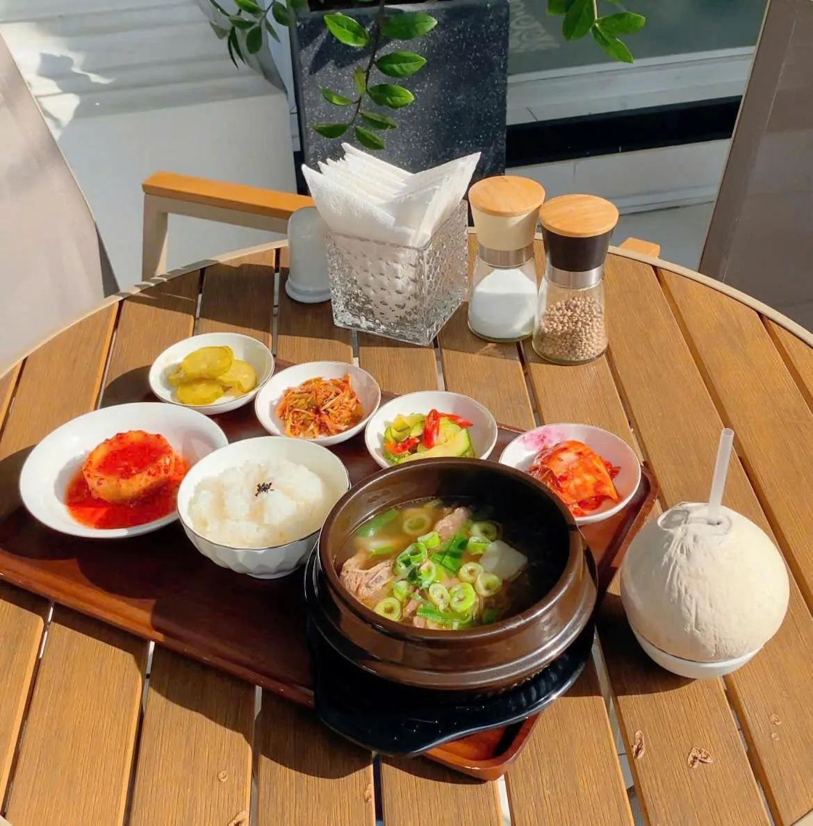 BALLANTINE HOTEL Phu My Hung- SECC