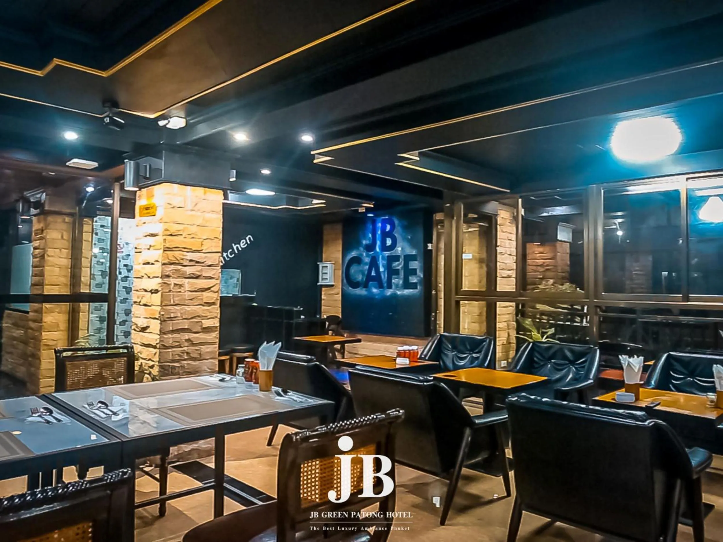 Coffee/tea facilities in JB Green Hotel Patong