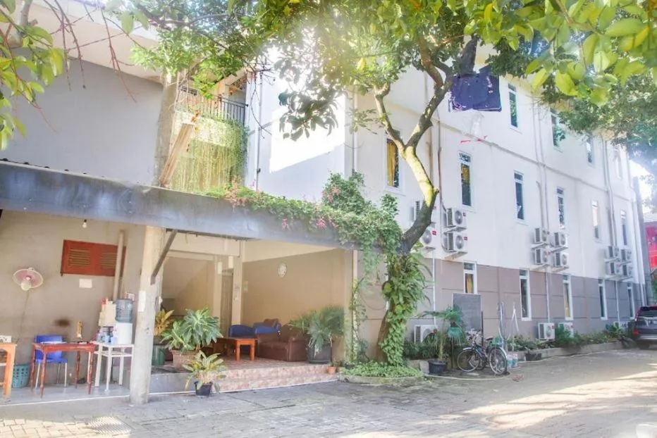 Property building in Wisma Minongga By SPAZIE