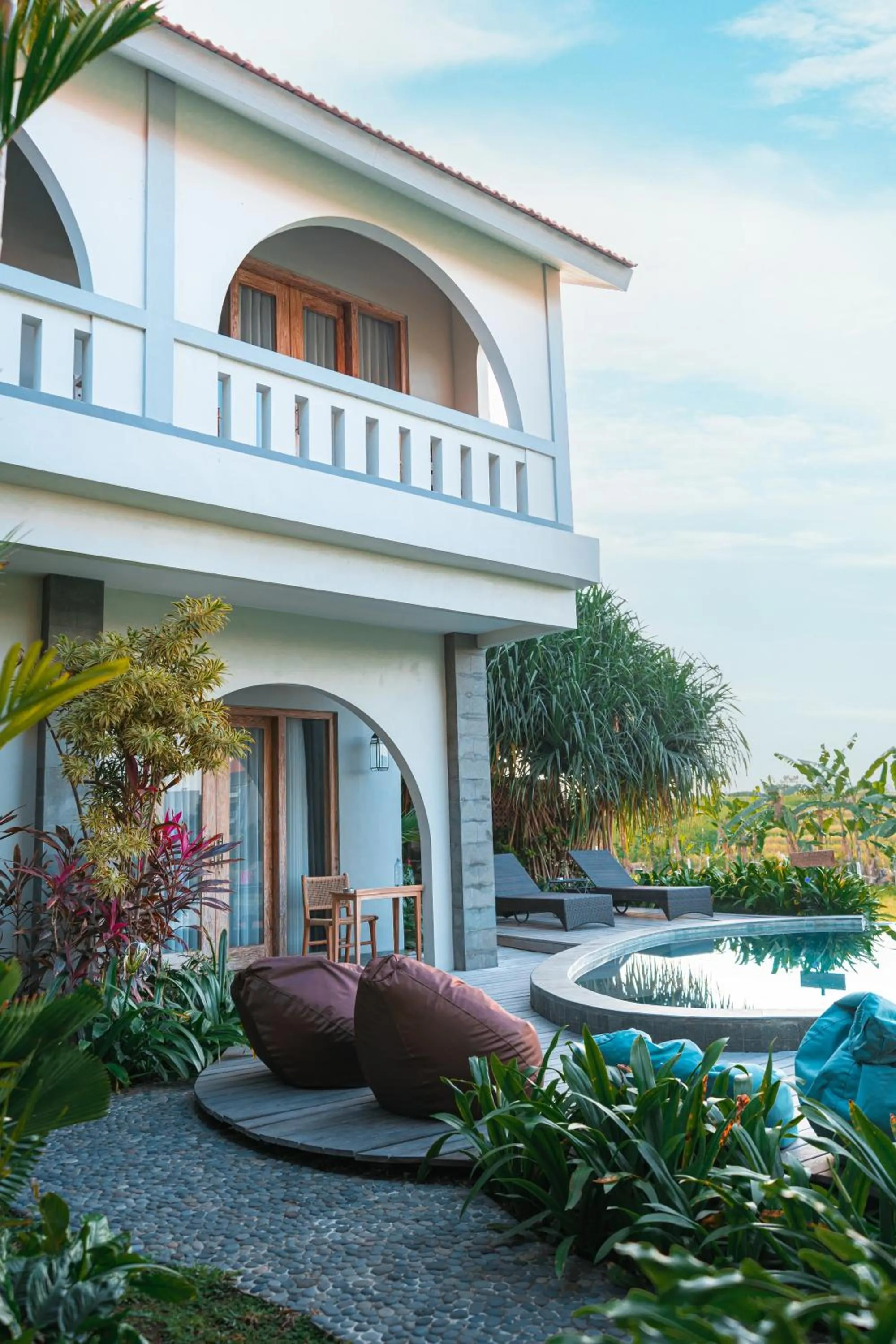 MAHALONA BALI STAY