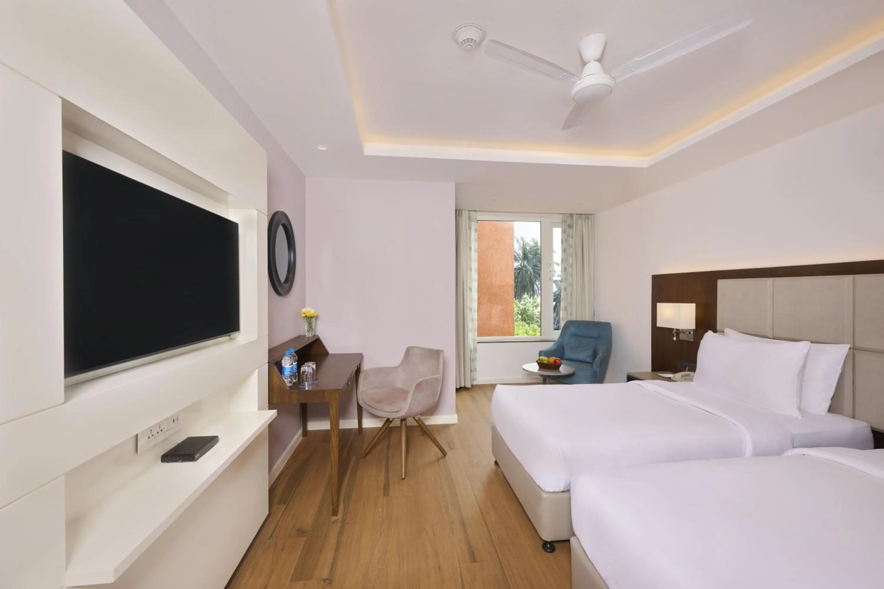 Photo of the whole room, Bed in Golden Tulip Vagator Goa