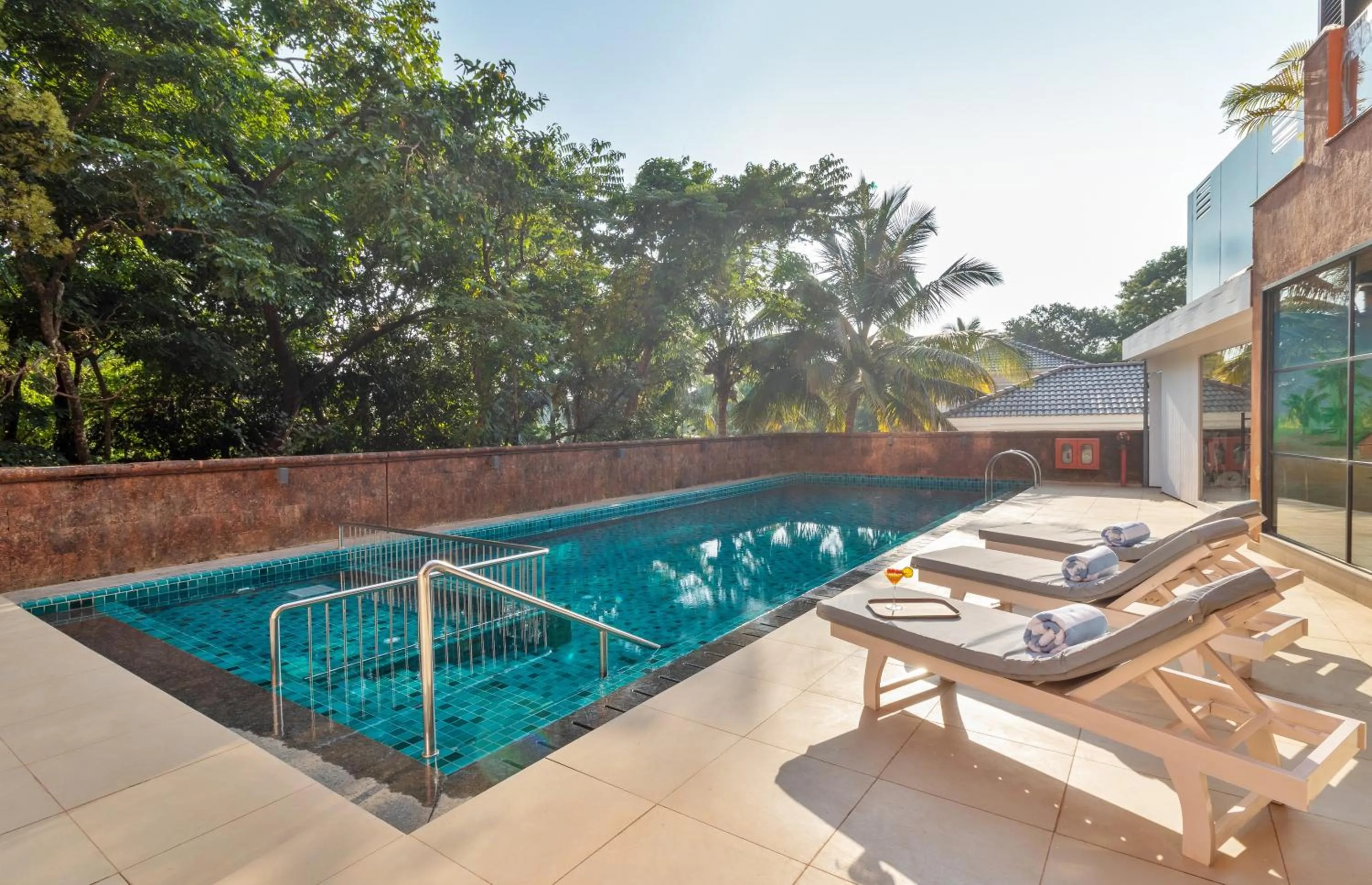 Superior Double Room in Golden Tulip Vagator Goa