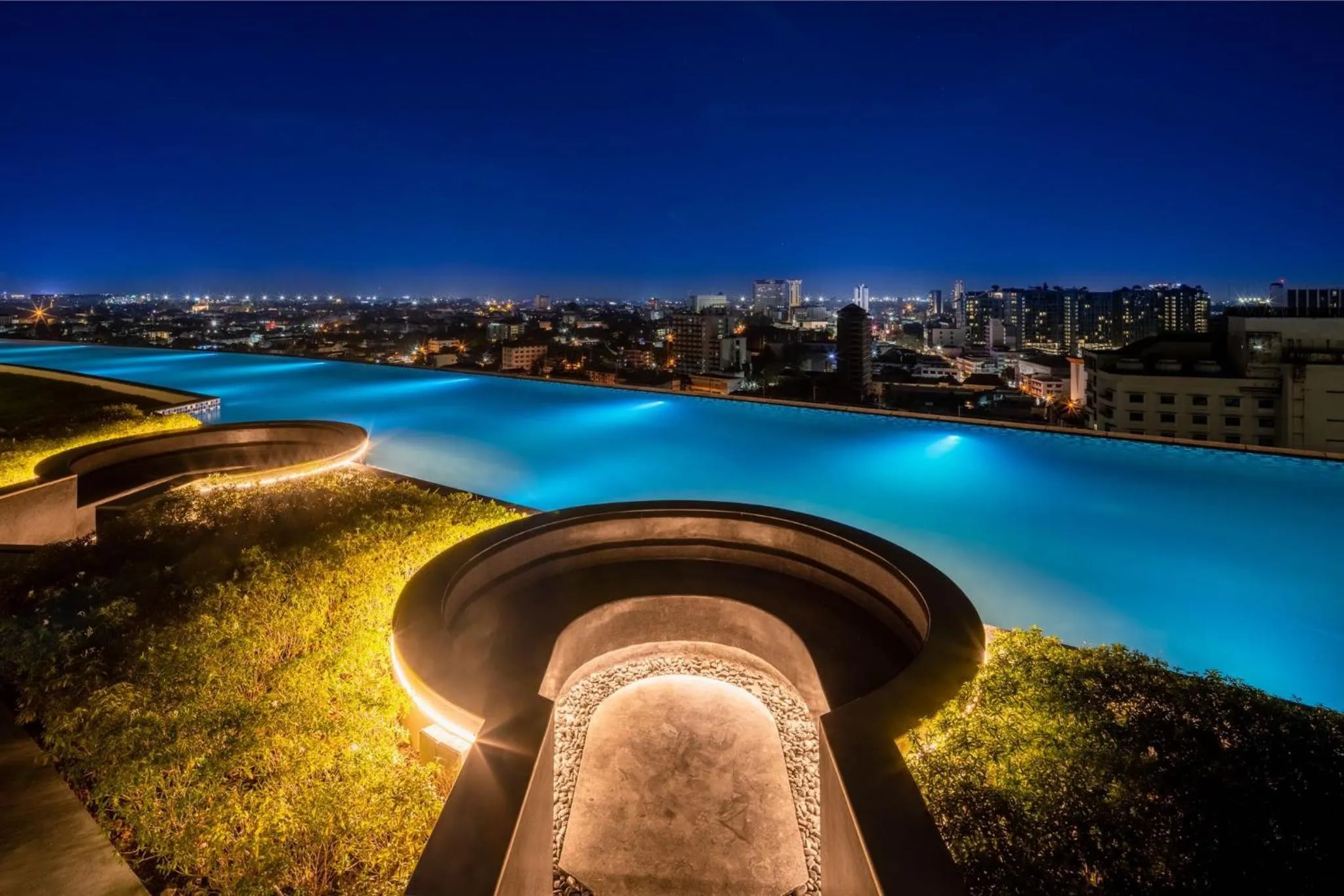 Swimming pool in Astra Sky River Condo
