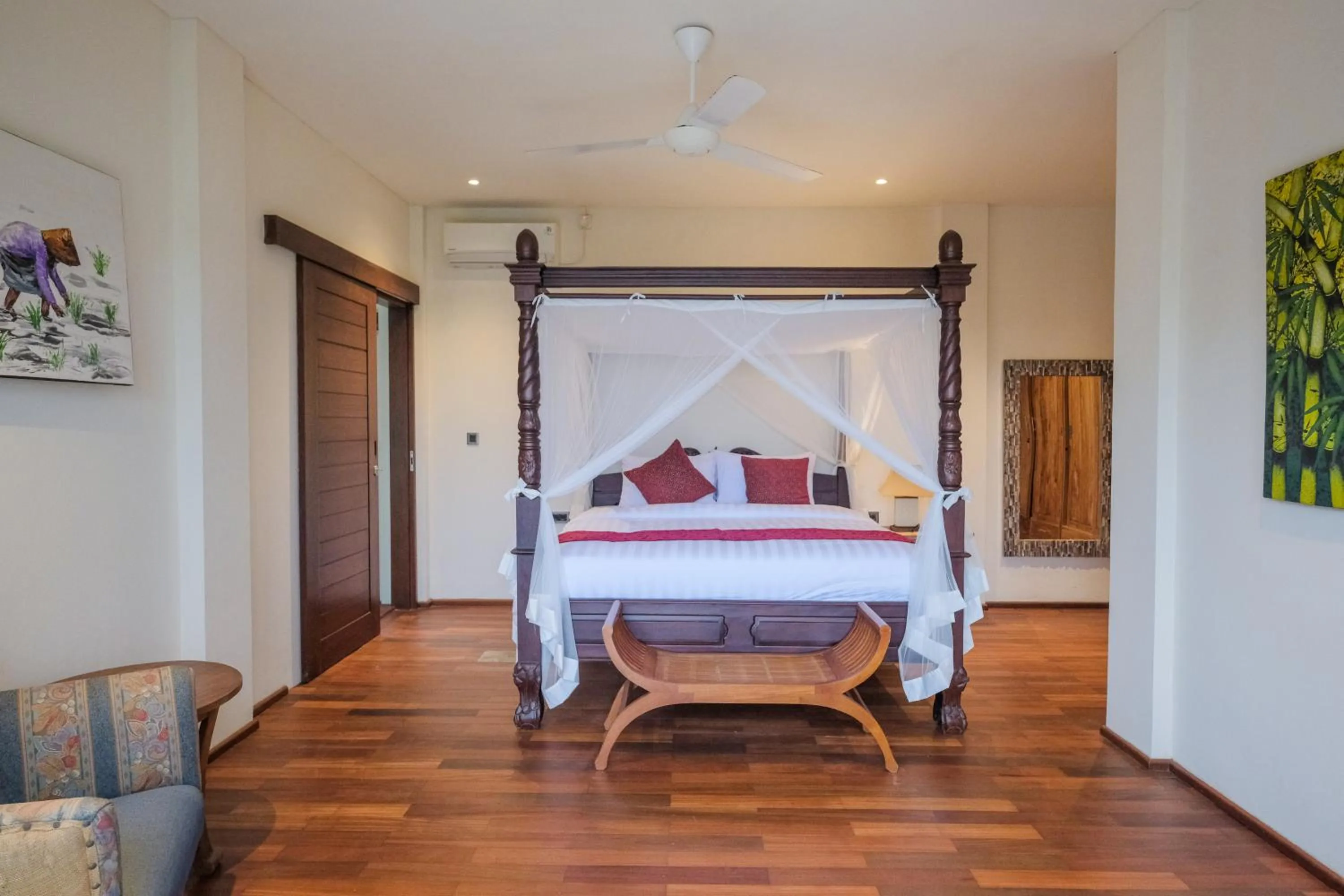 Bedroom, Bed in The Lavana Villa Puri Hawila Jimbaran - 5 Bedroom Villa