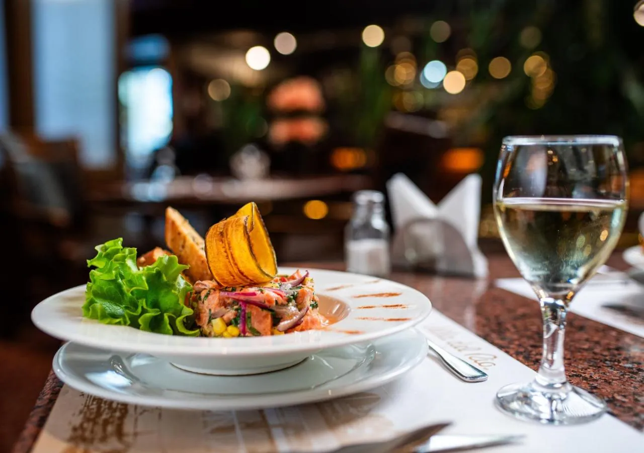 Food and drinks in Hotel Marina Villa del Rio