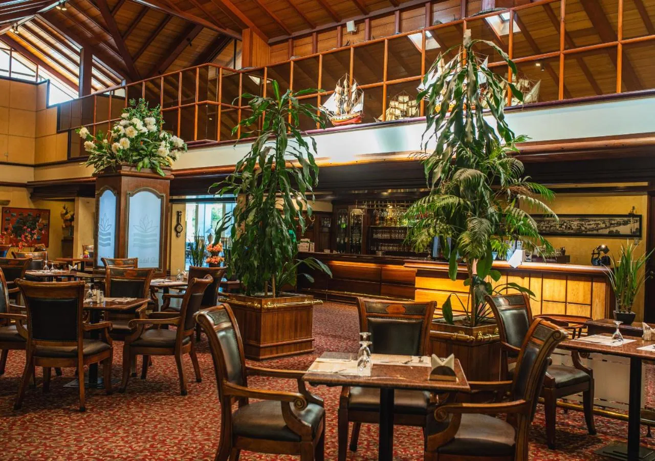 Restaurant/places to eat in Hotel Marina Villa del Rio