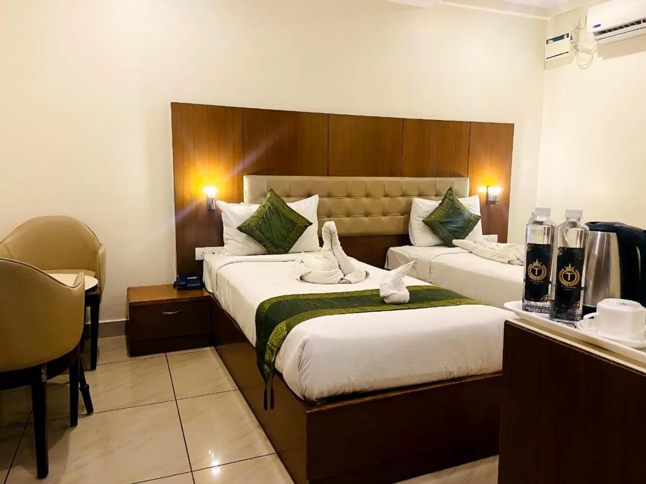 Bed in Tetrad Hotels - International Airport Road Hebbal