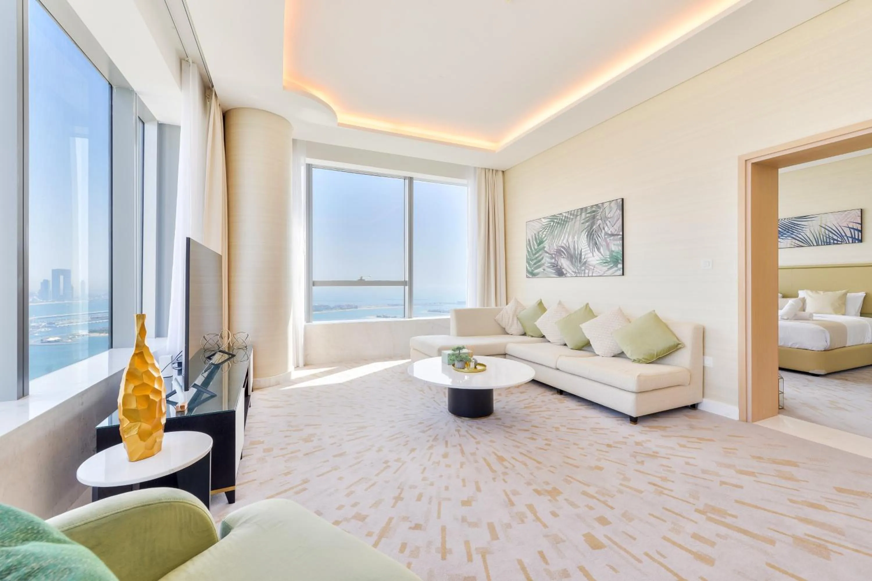 Living room in Ultra Luxury Palm Tower with Shared Hotel Facilities
