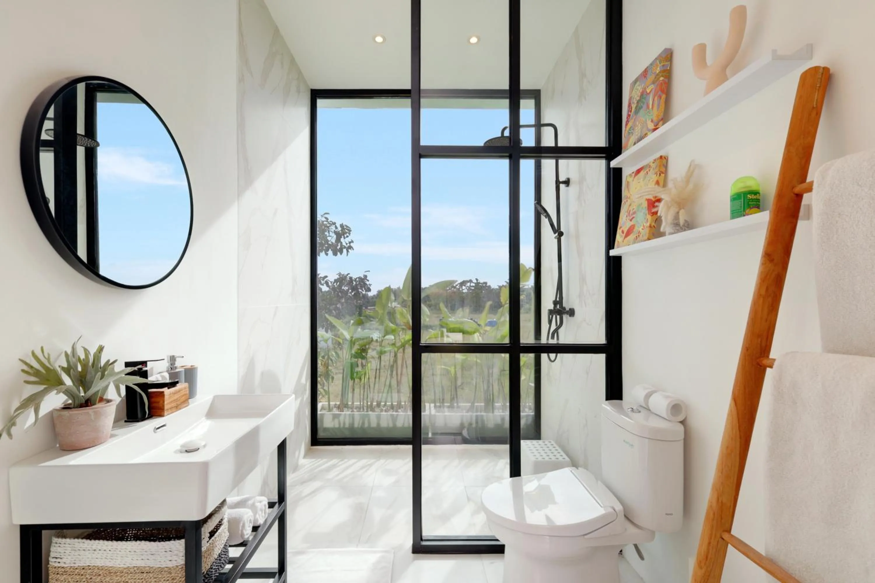 Shower in Baliwood Residence Villas by BREIG