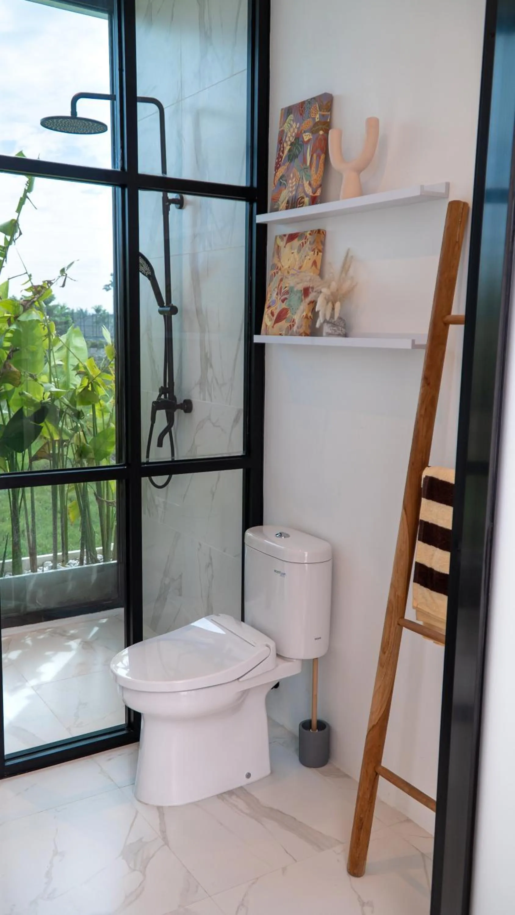 Bathroom in Baliwood Residence Villas by BREIG