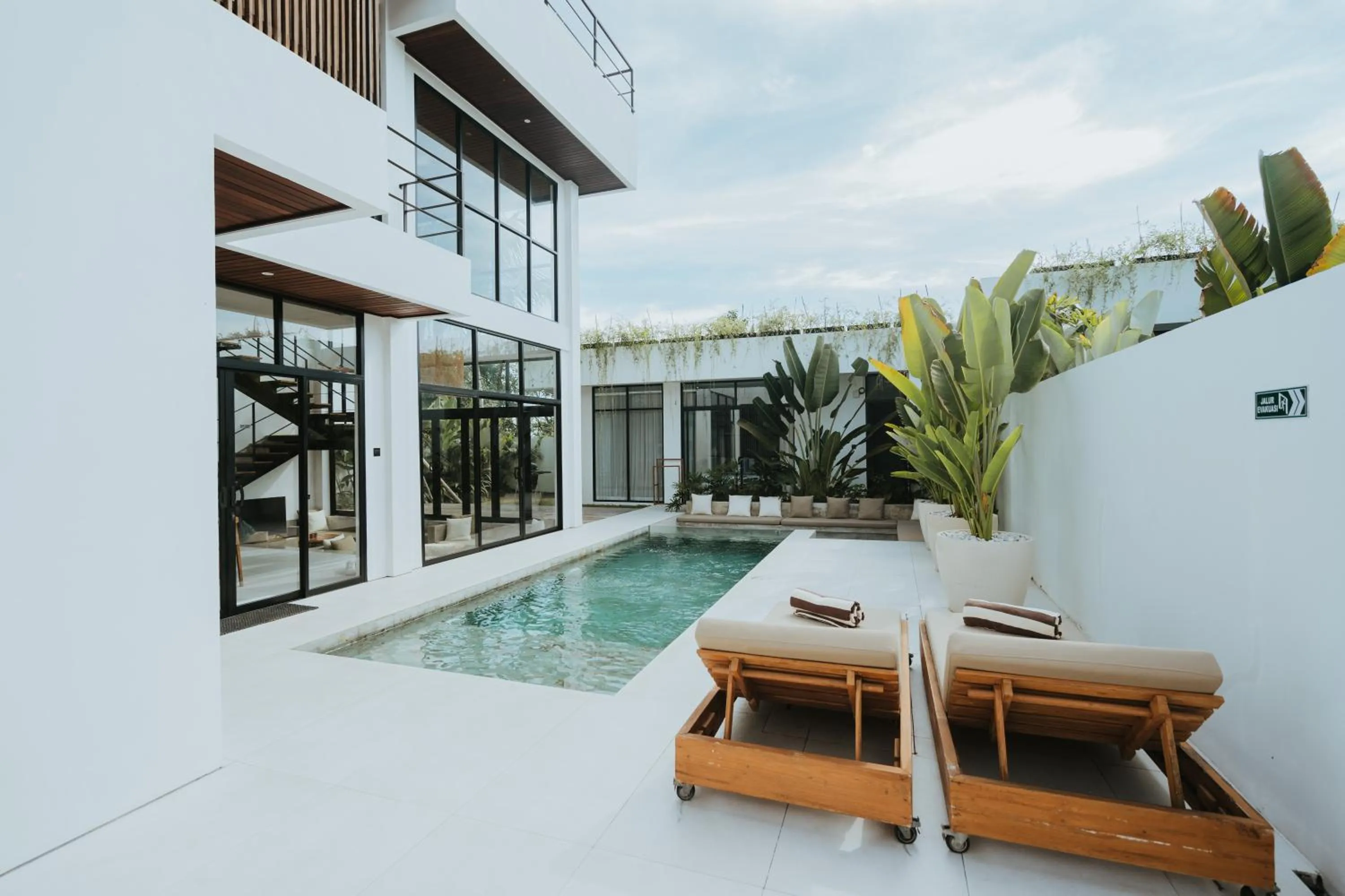 Property building in Baliwood Residence Villas by BREIG