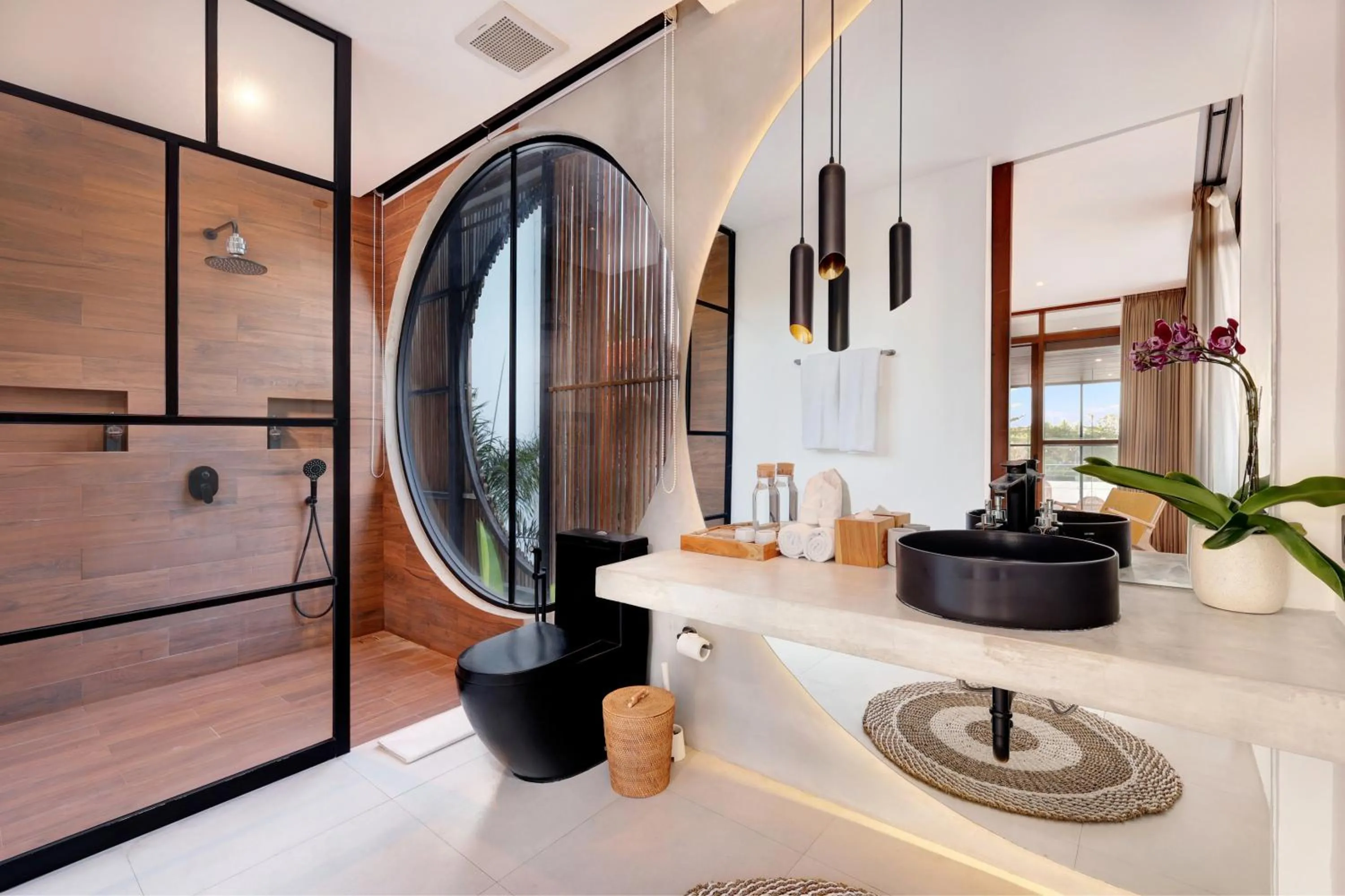 Bathroom in Baliwood Residence Villas by BREIG