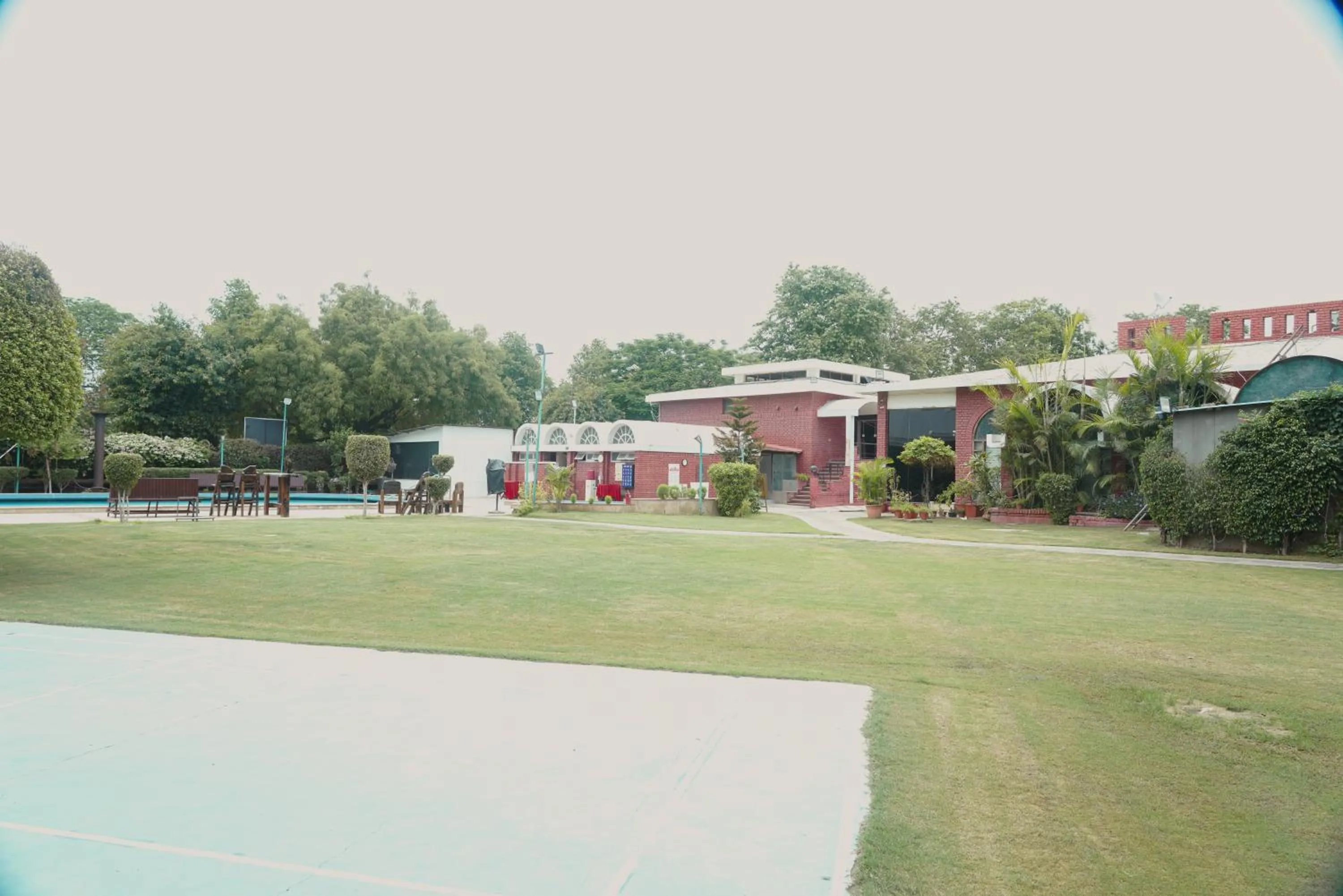 Garden in Goa Country Club Near Park Hospital BY Pearl I Luxury resort in Gurgaon