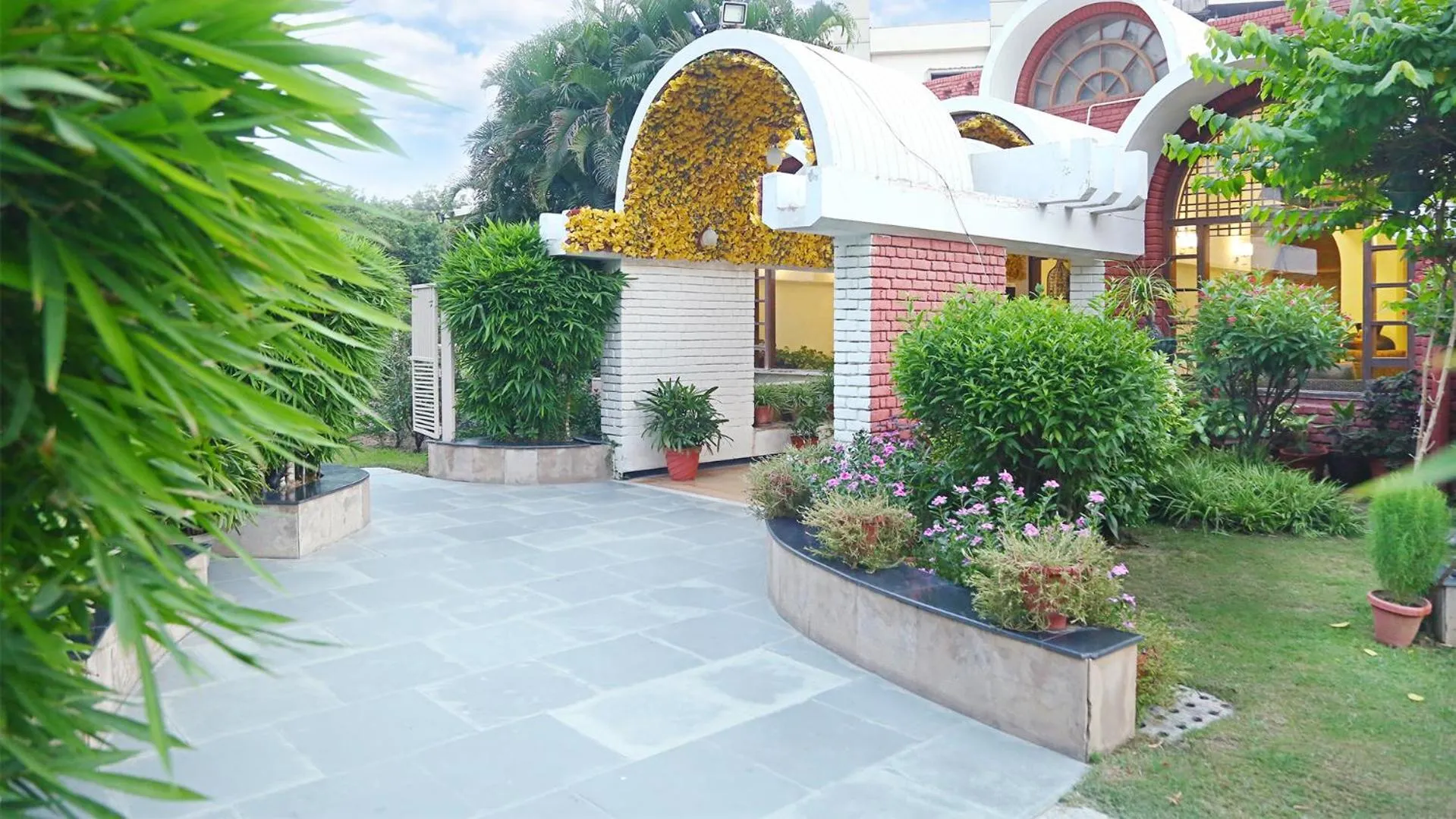 Property building in Goa Country Club Near Park Hospital BY Pearl I Luxury resort in Gurgaon