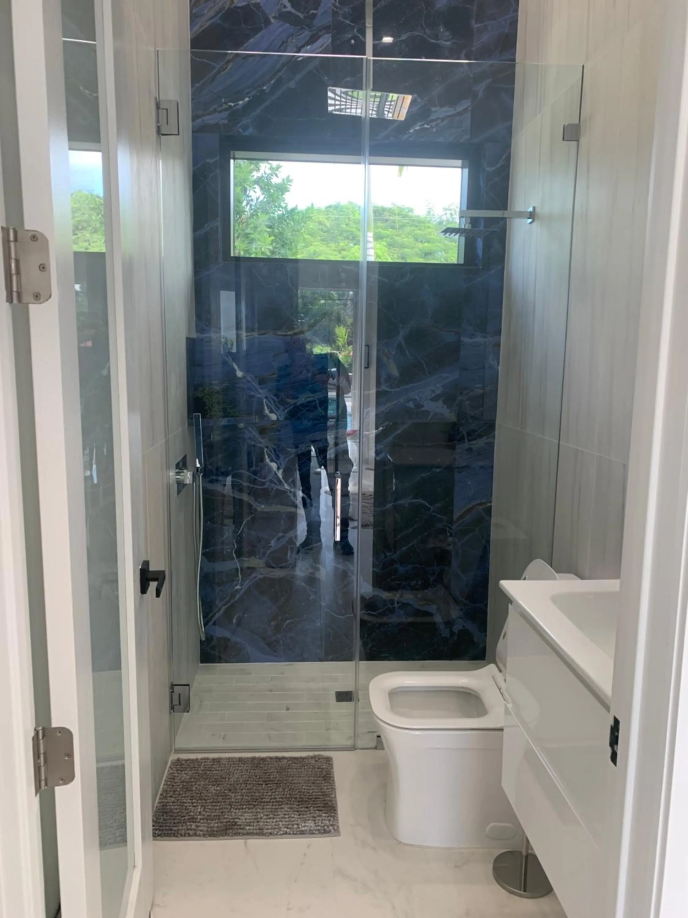 Men only clothing option guesthouse near Wilton Manors