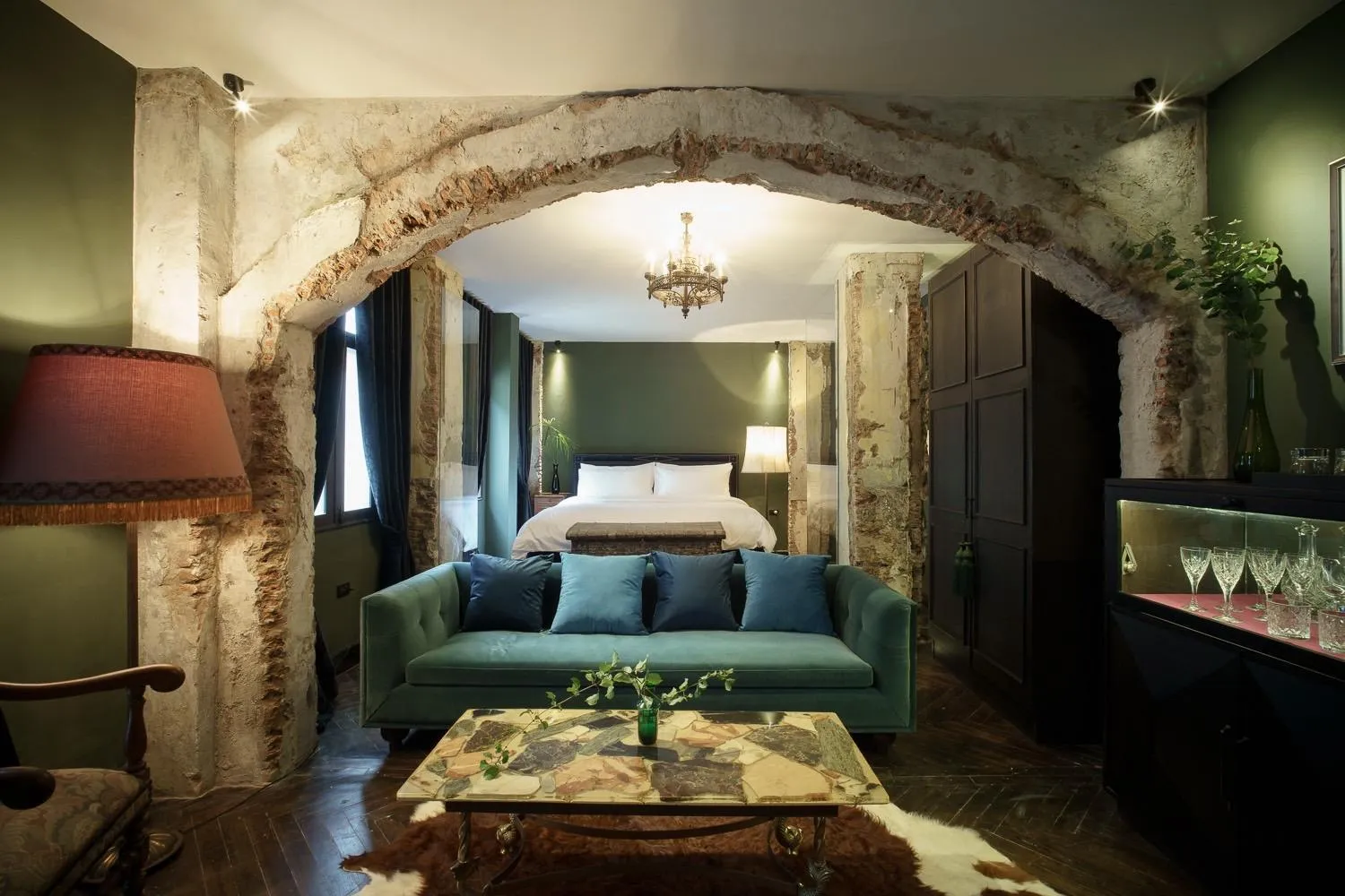 Bed in Baan Tuk Din Hotel