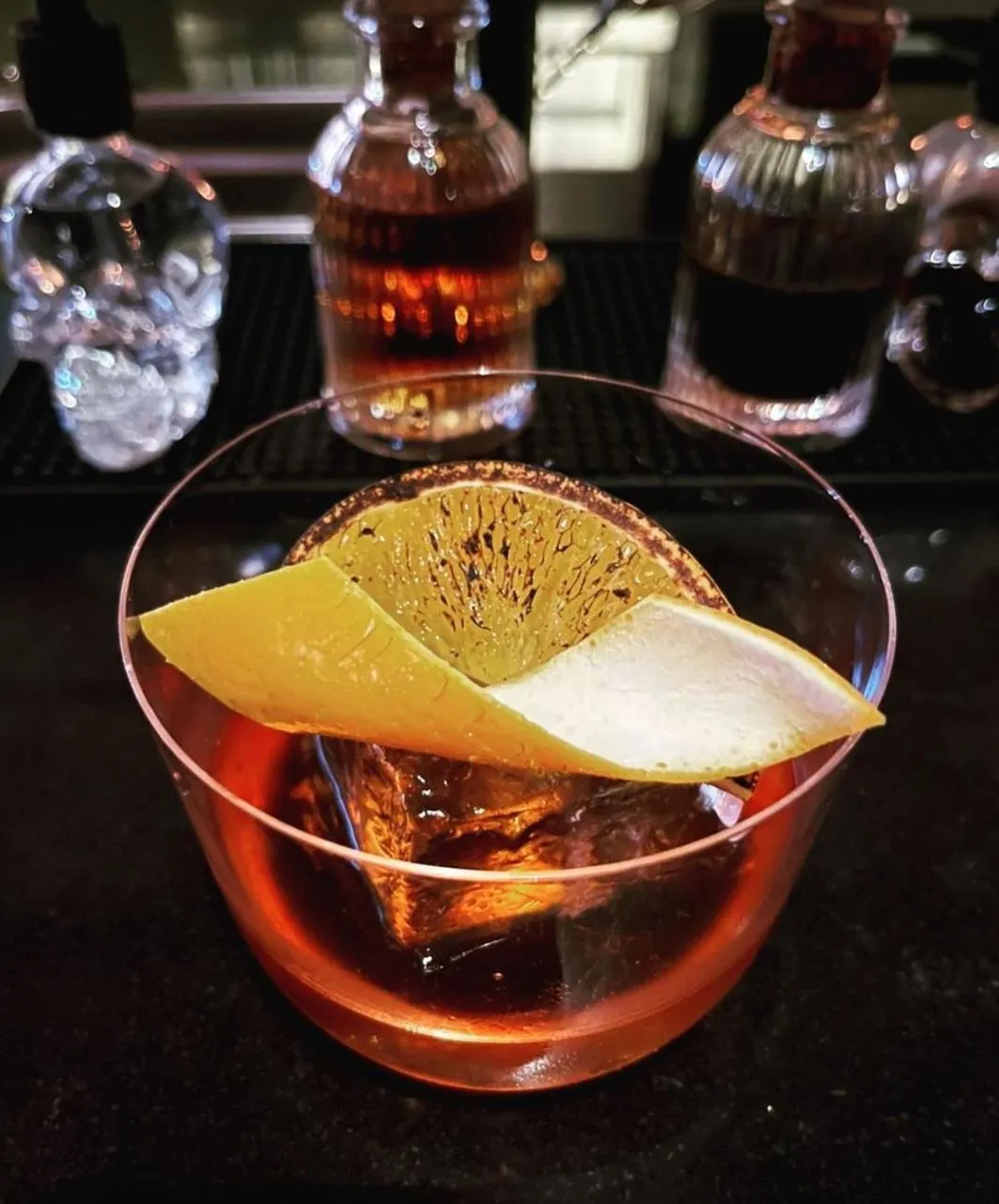 Restaurant/places to eat in Baan Tuk Din Hotel